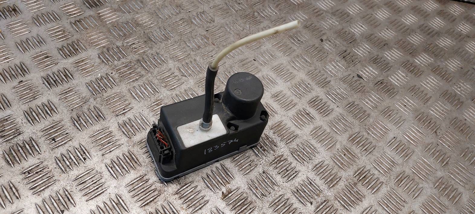 POMPKA ZAMKA CENTRALNEGO GOLF III 1H0962257J