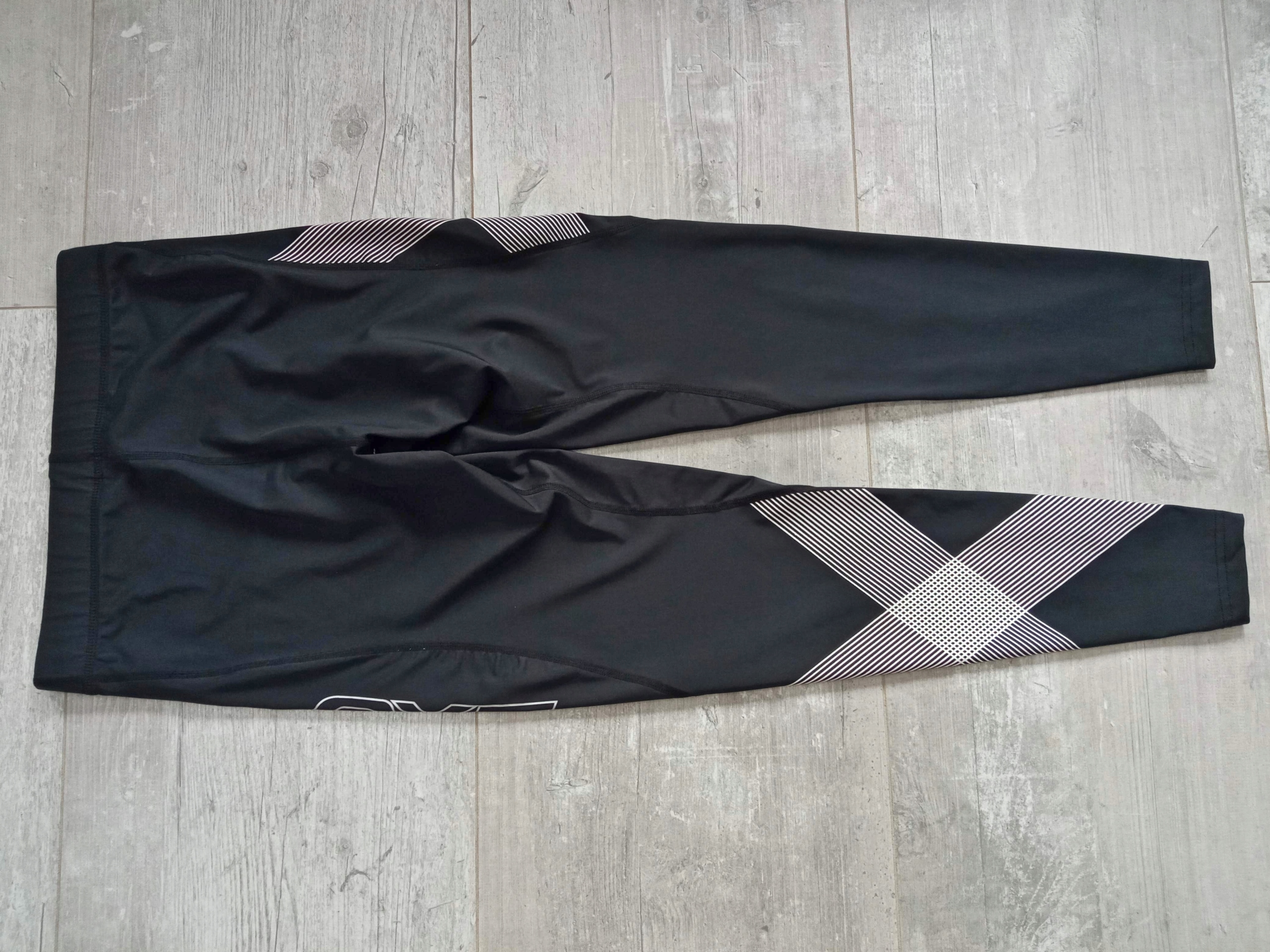 2XU_M (38)_Running Tech Clothes_Womens Kod producenta 11