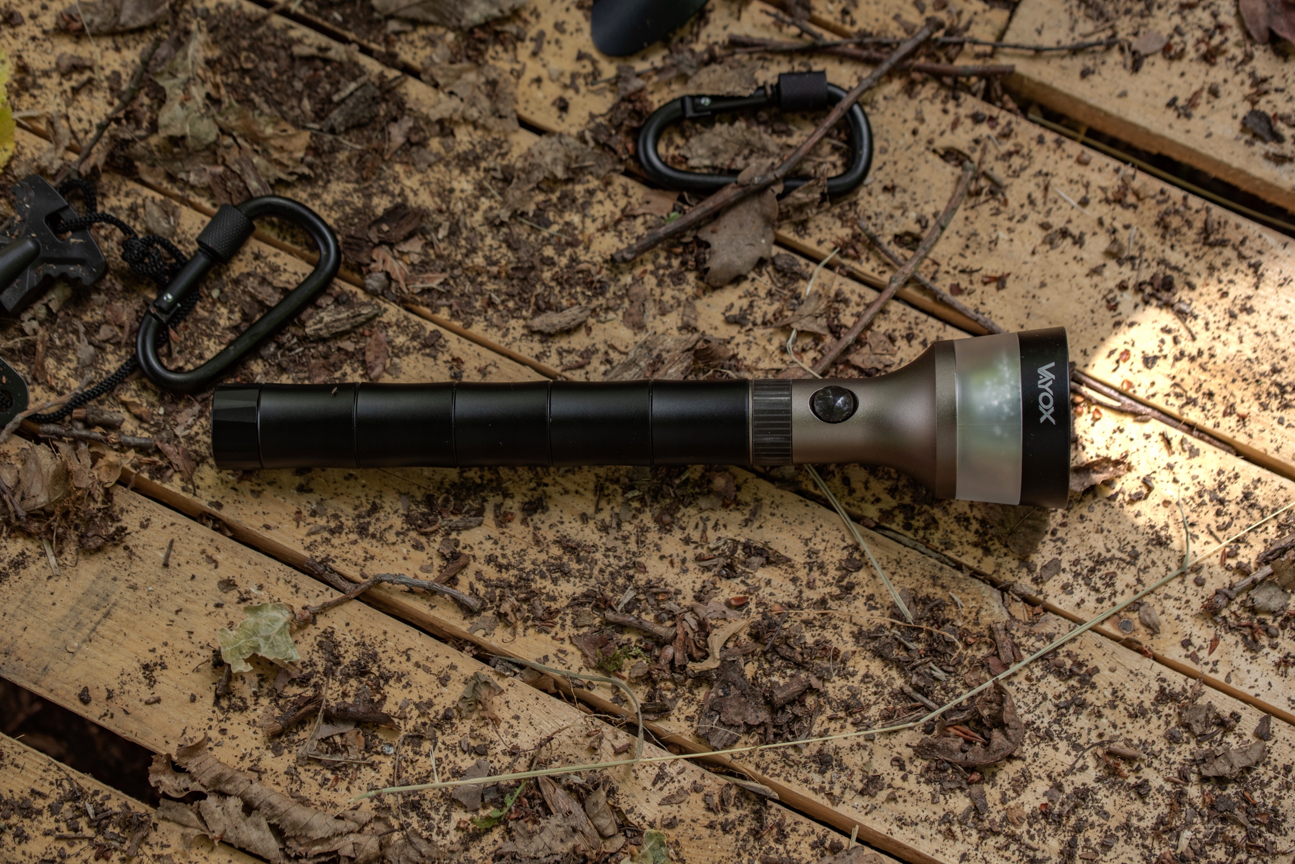 LATARKA TAKTYCZNA SZPERACZ PAŁKA LED USB C VAYOX Rodzaj klasyczna