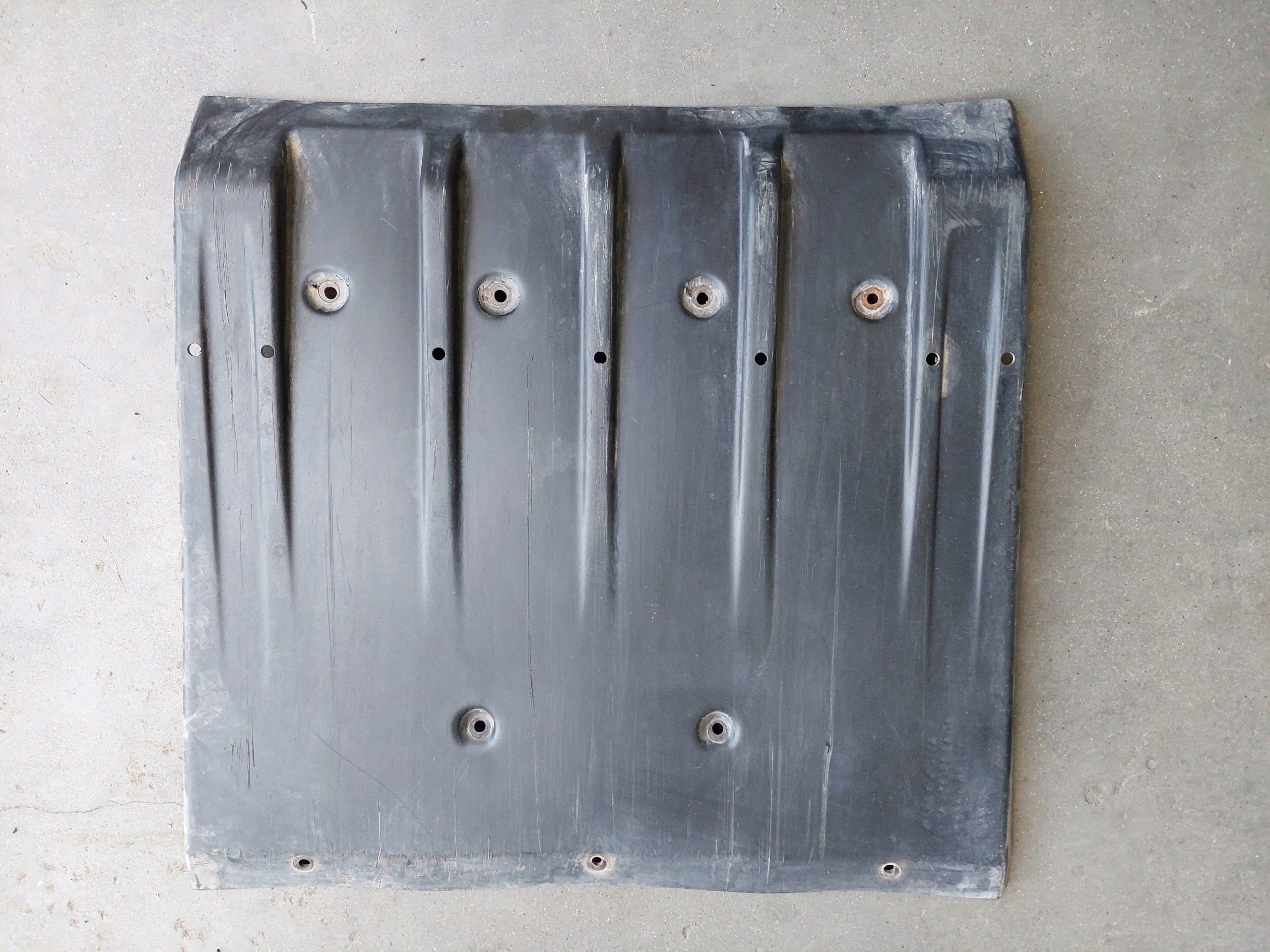 cover rear part rear chassis bodywork 4G43-17C857-AB ASTON MARTIN DB9