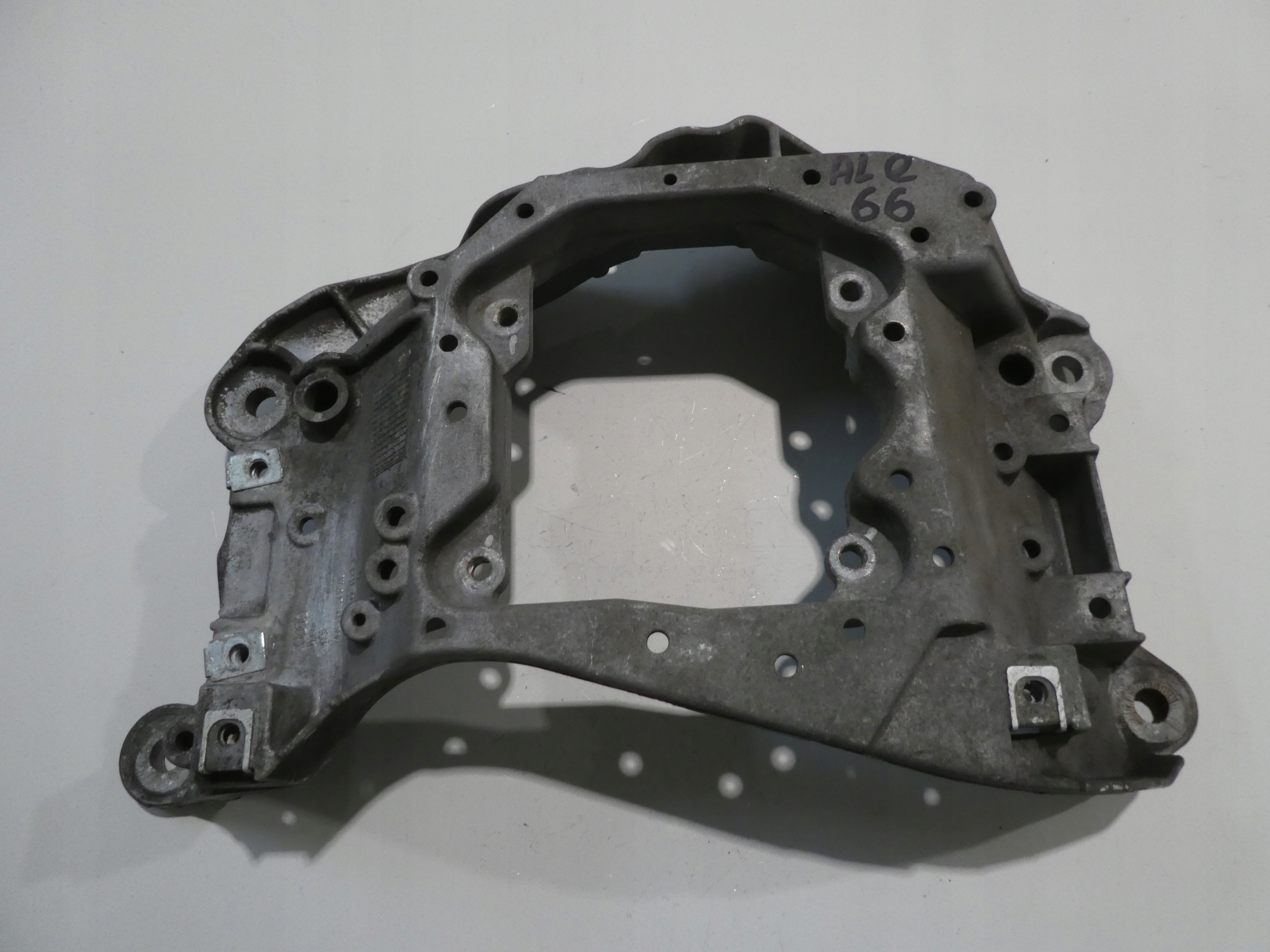 Stütze strebe Getriebe AUDI A8 D4 4H0399263AC
