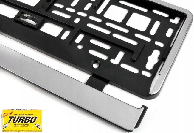 Ramka do tablic rejestracyjnych Srebrna elastyczna do auta samochodu