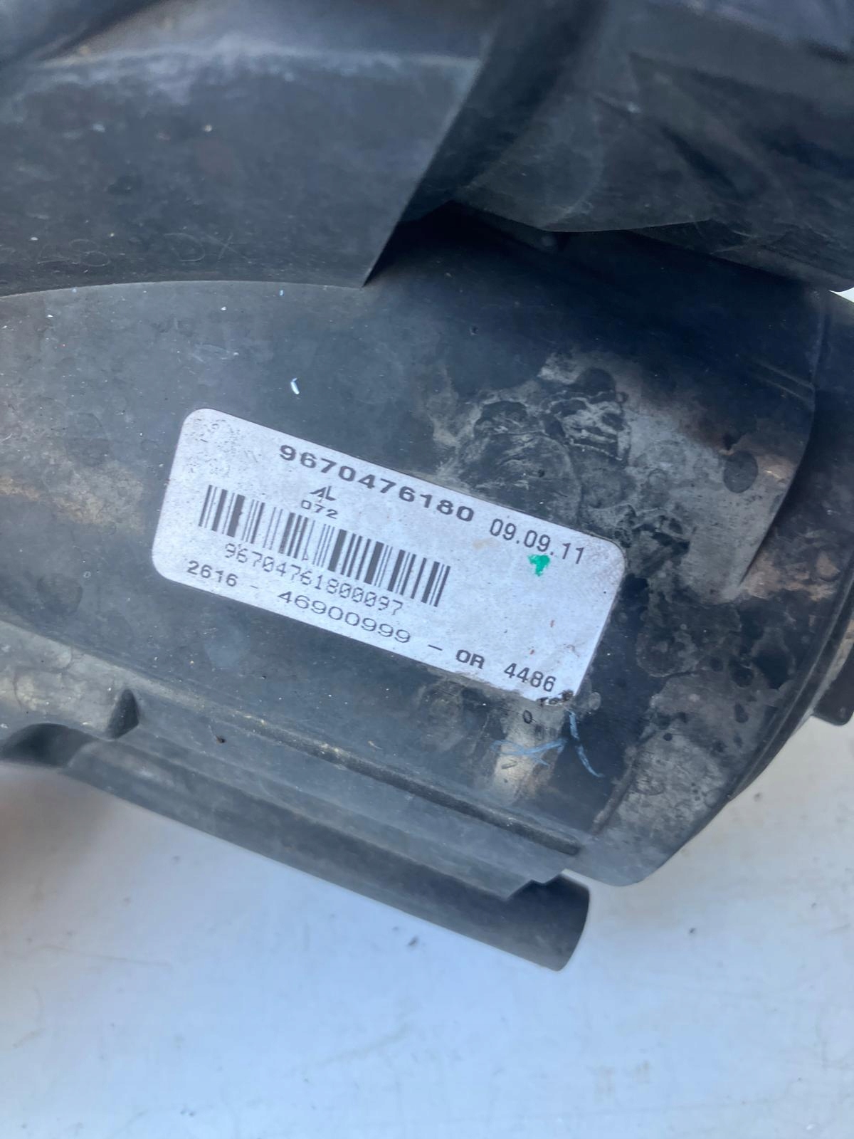 fog light right front PEUGEOT 508 and 9670476180