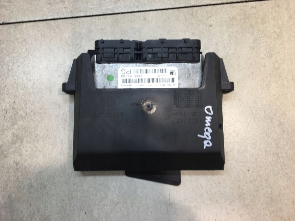 control unit of the engine VECTRA B 2.2 DTI 0281010271