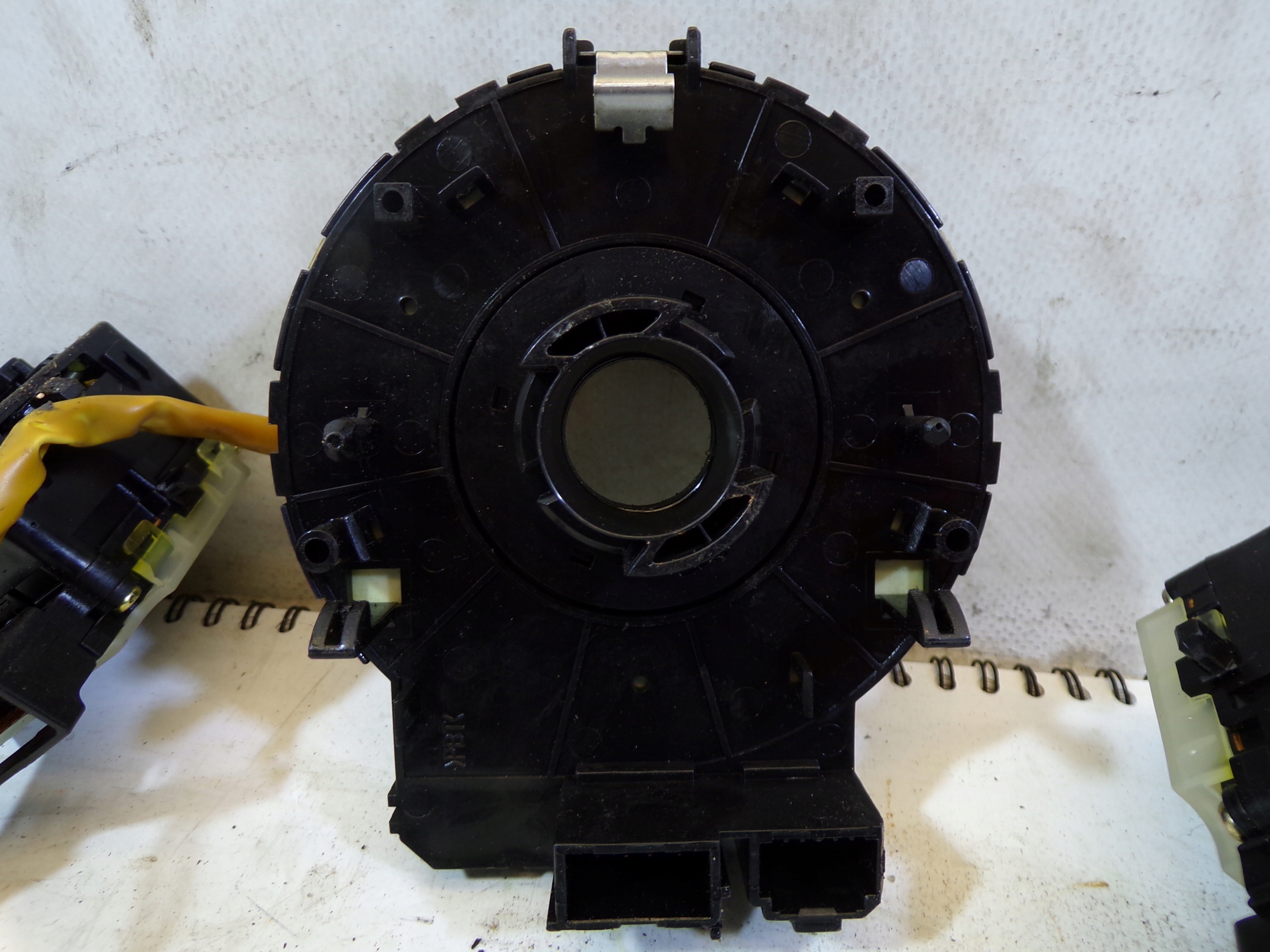 steering wheel levers and controls HYUNDAI SONATA 5 V