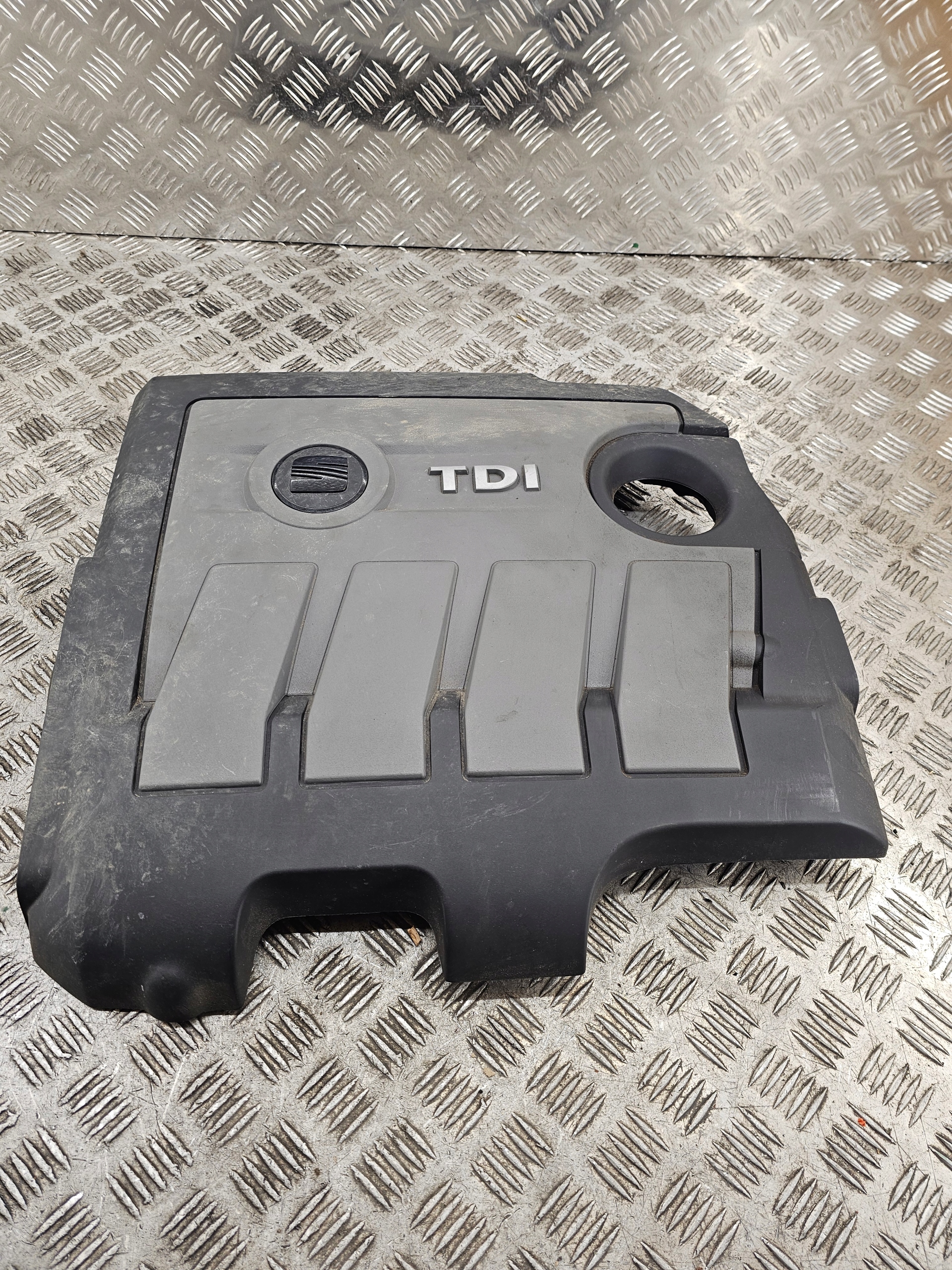 AUDI cover cover for engine TDI 03L103925AT