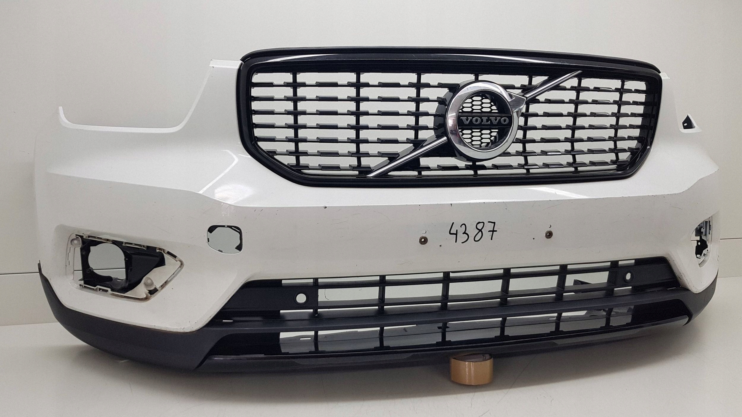 VOLVO XC40 XC R-design 2017 - bumper front 31690933