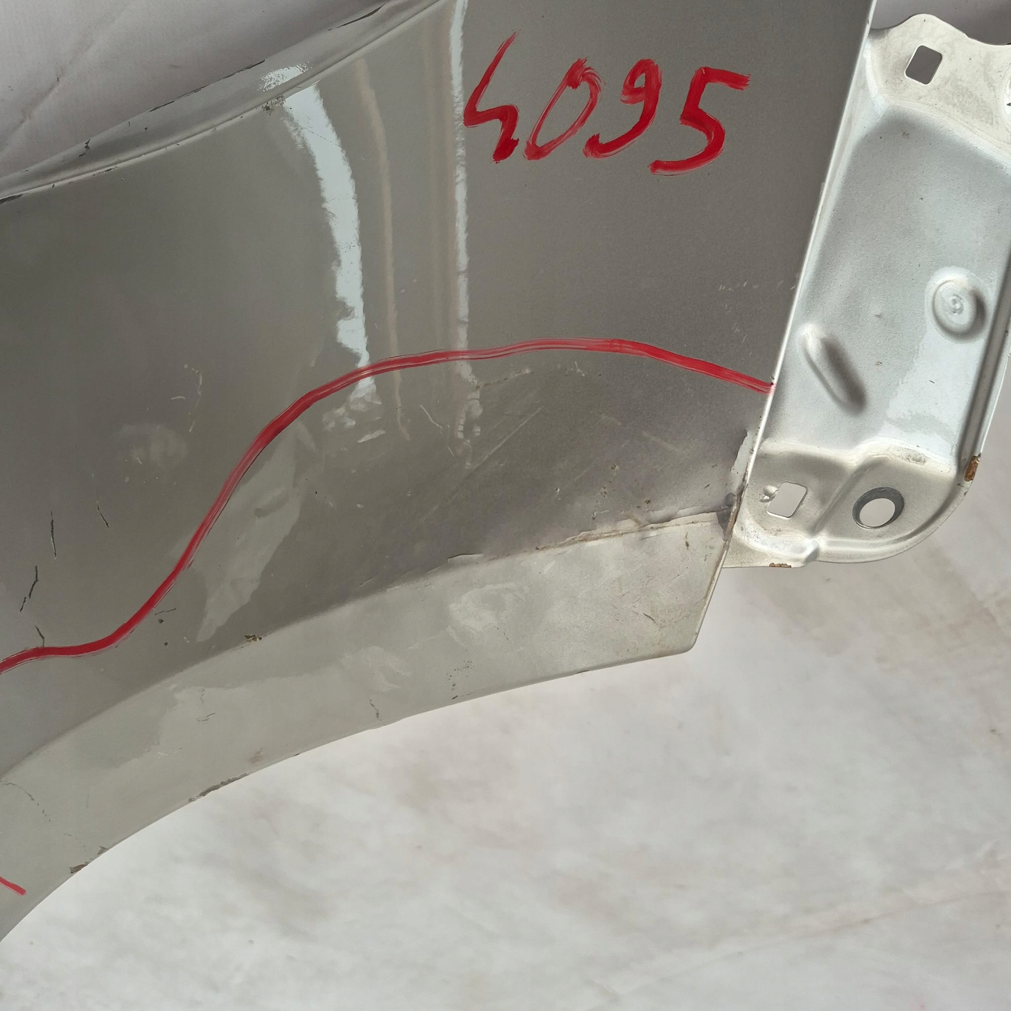 TOYOTA COROLLA XII 12 HB KOMBI 18-> fender front front right