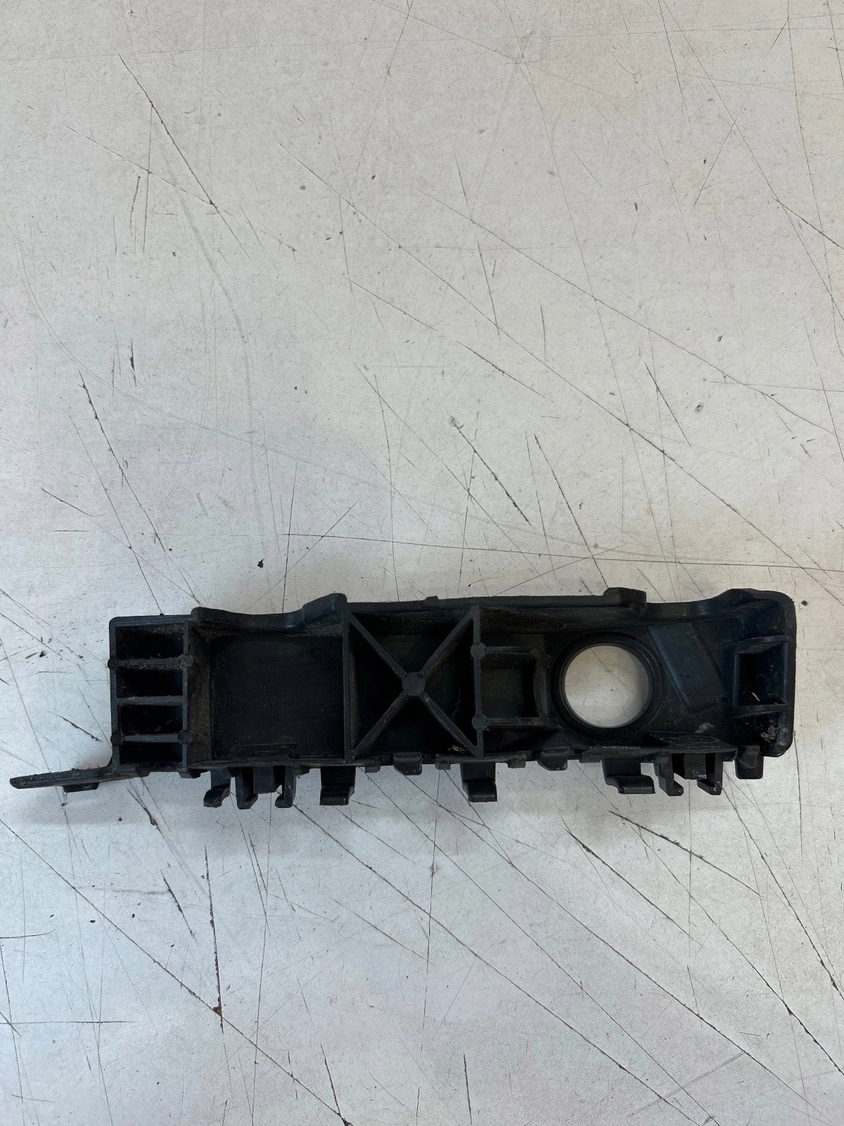bumper bracket front left Hyundai Inoniq IV Lift 2022r
