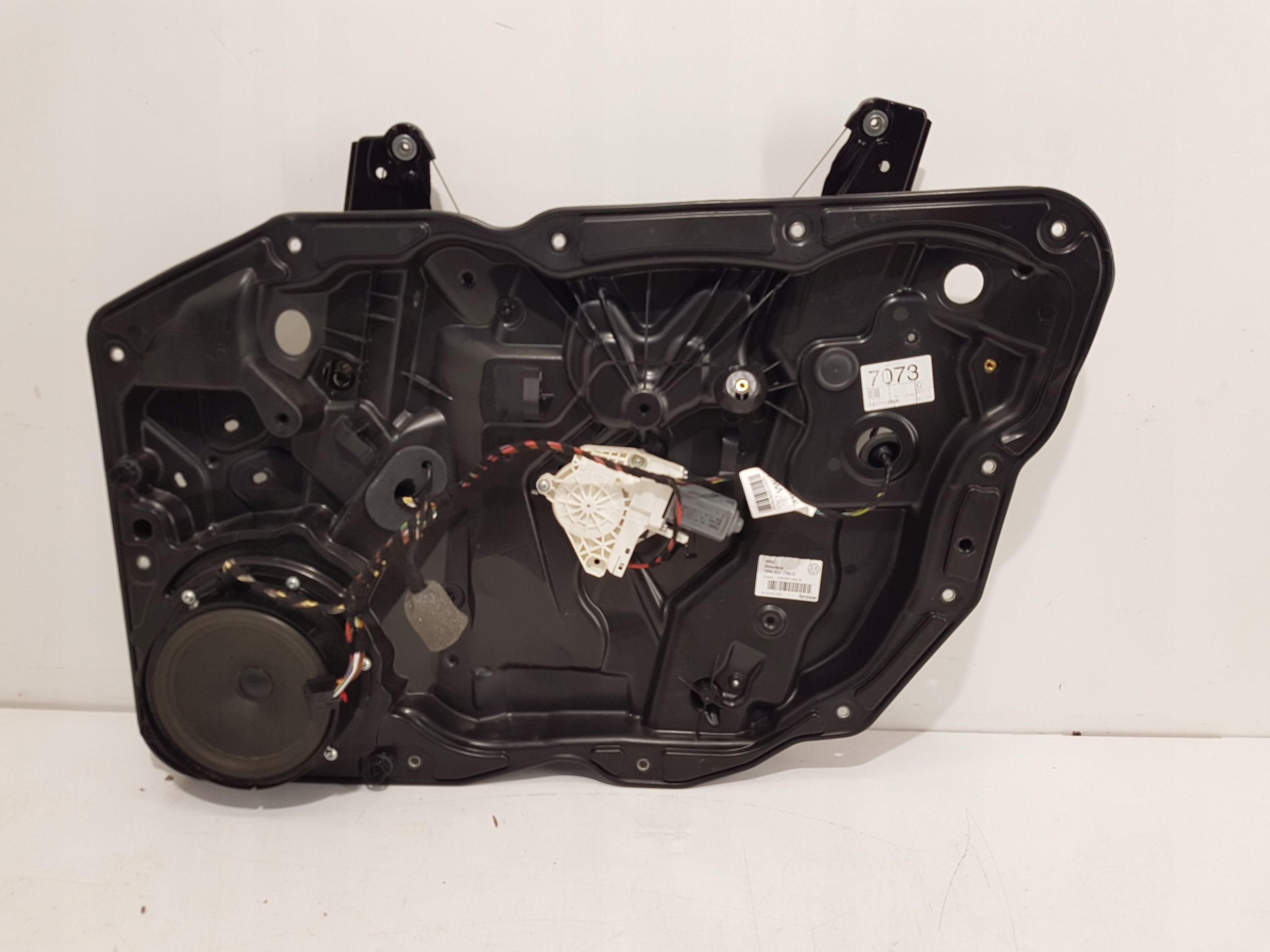 VW TOUAREG 7P PODNOSNIK MECHANIZM PODNOSZENIA SZYBY PRAWY PRZOD