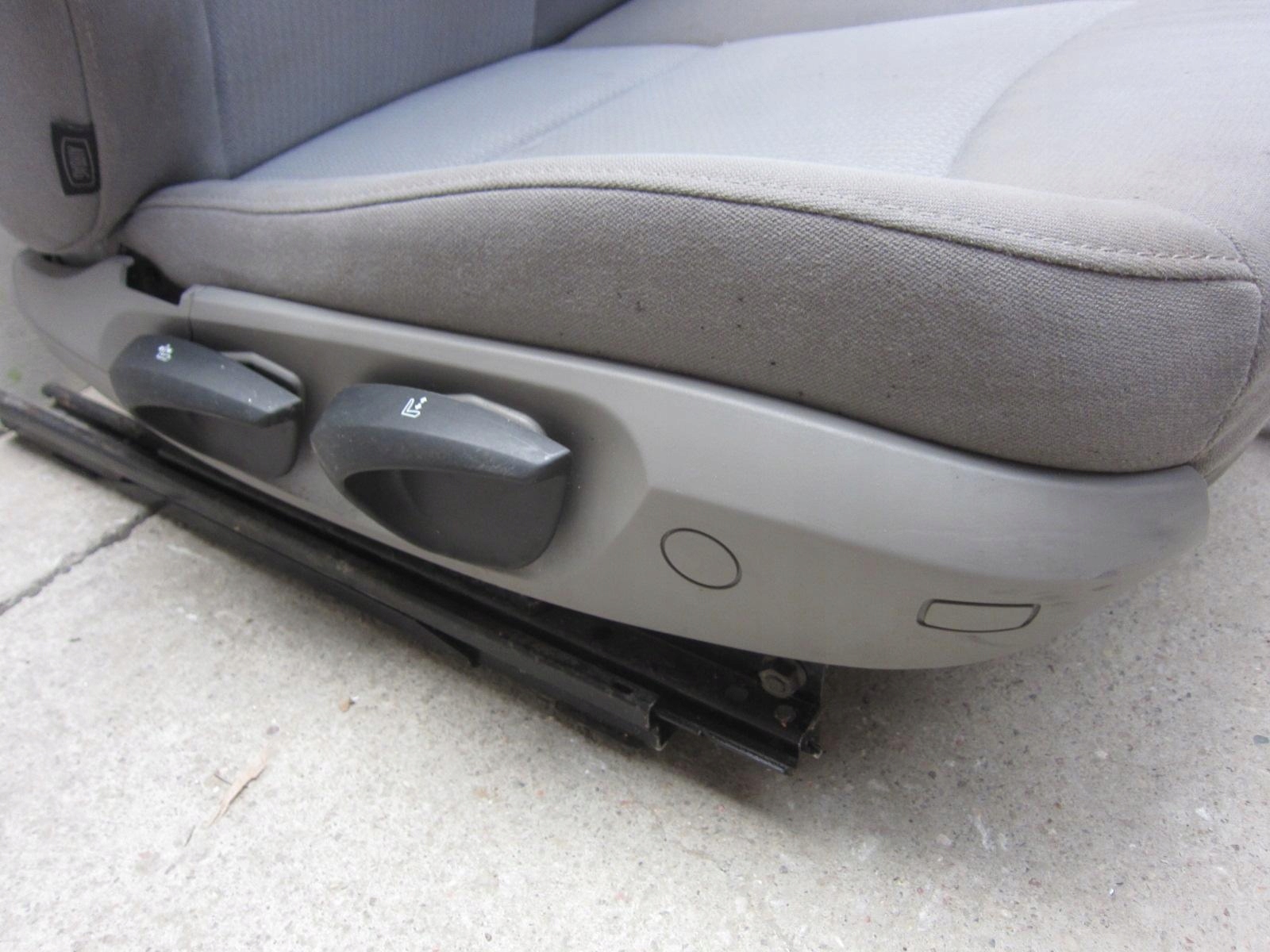 BMW 3 E90 E91 Sitz grau rechts des Beifahrers MATERIALOWY verkleidung