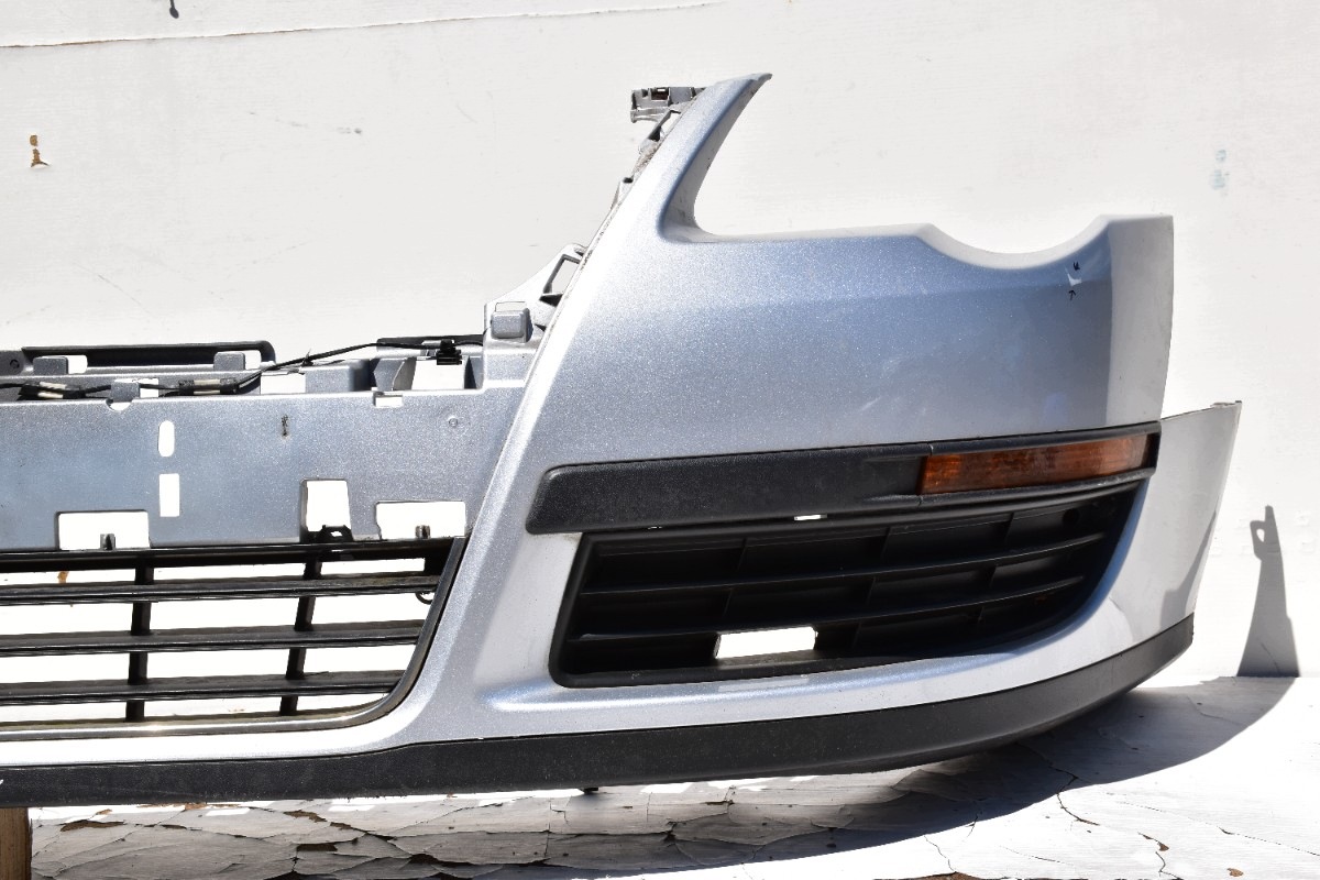 bumper front VOLKSWAGEN PASSAT B6 2005-2010 Kod lakieru: LA7W