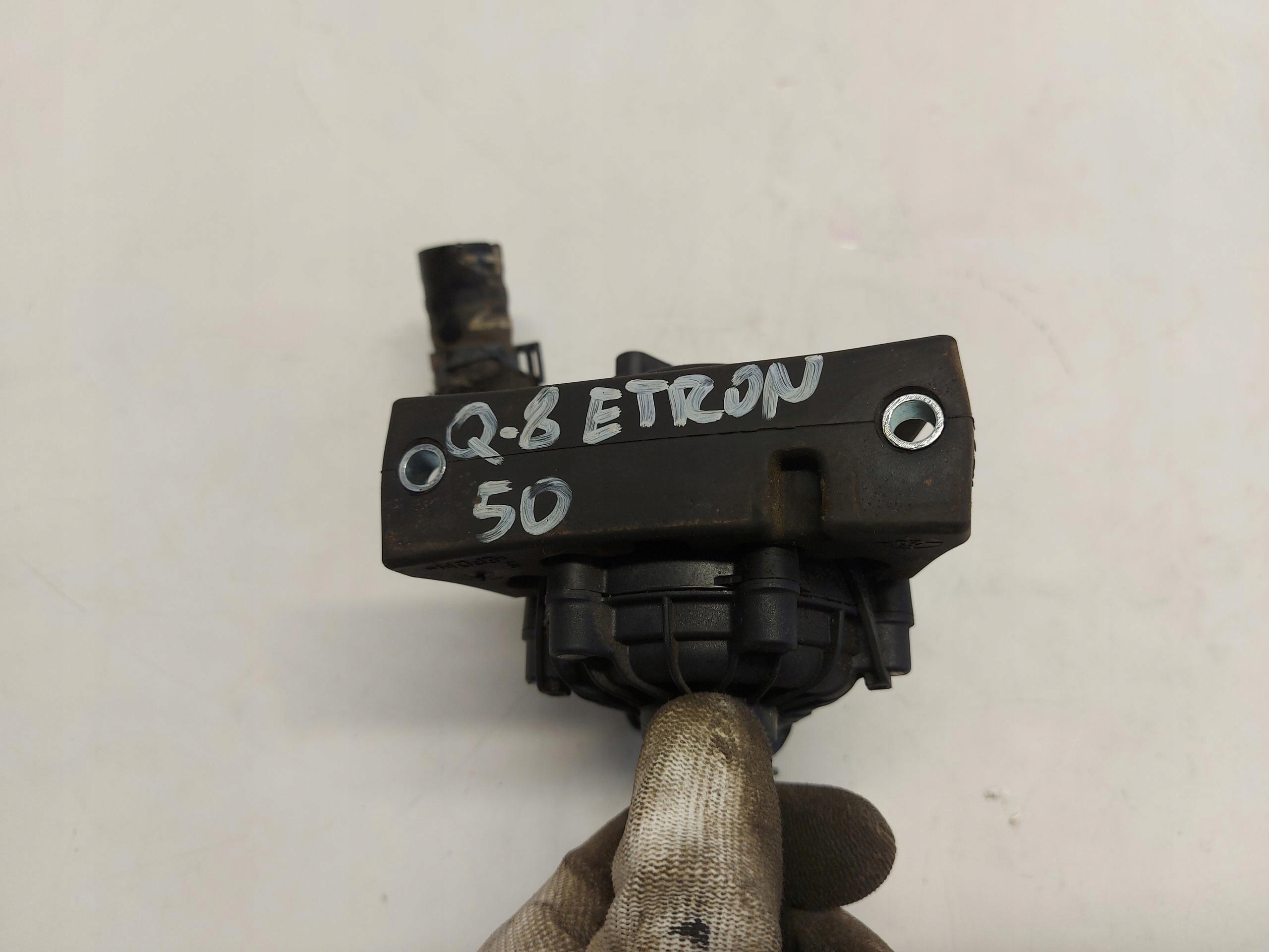 Audi Q8 E-TRON SUV 4KE water pump electrical supplementary oryg 4ke121601