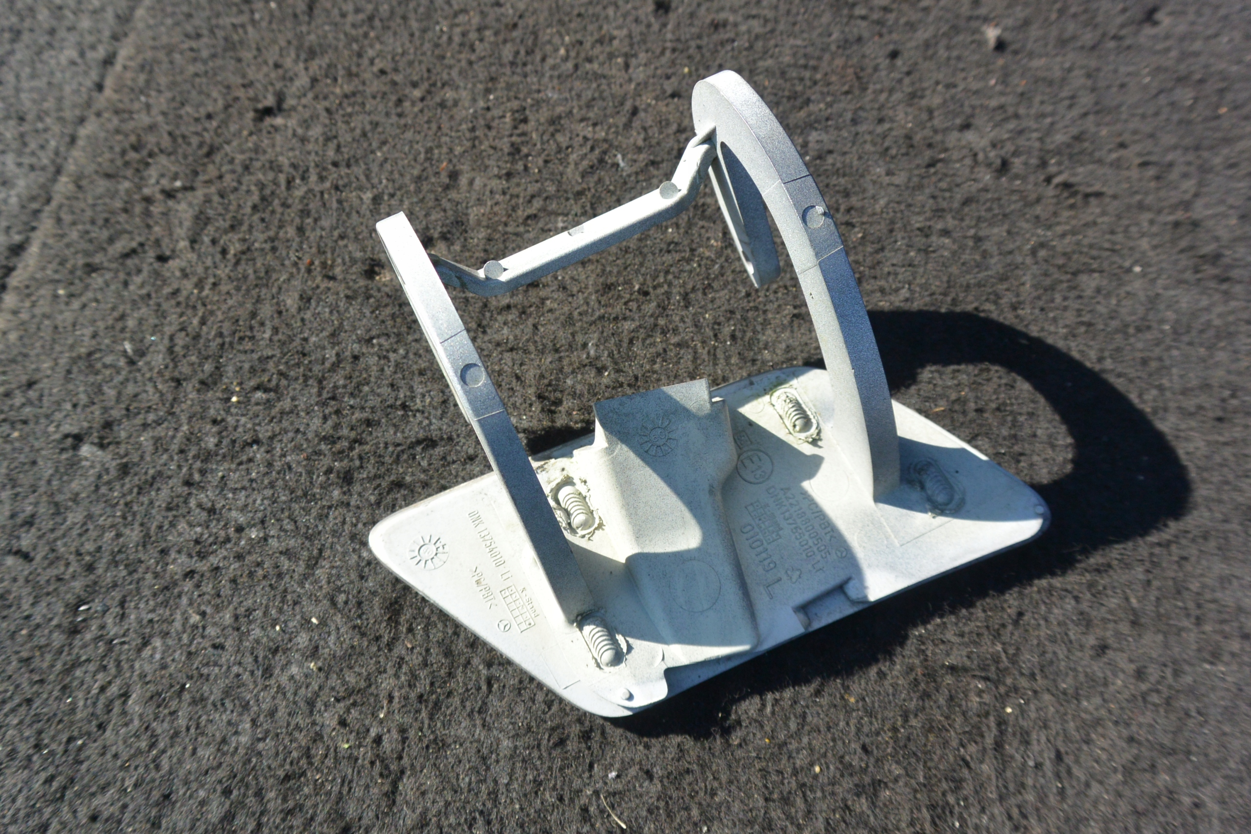 spoiler washer left MERCEDES S-KLASA 221 775