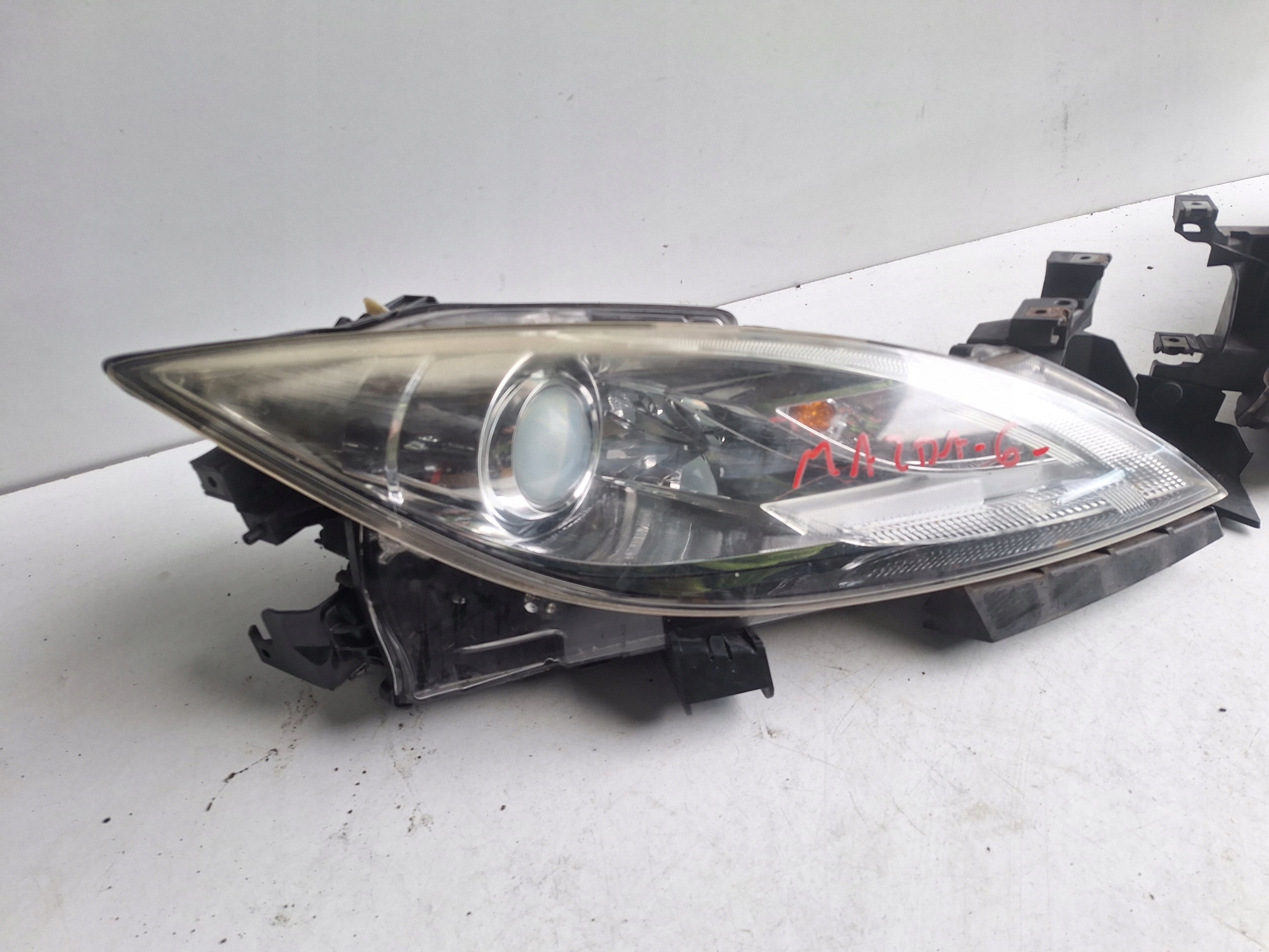 MAZDA 6 GH LIFT 10-12 light left XENON UK