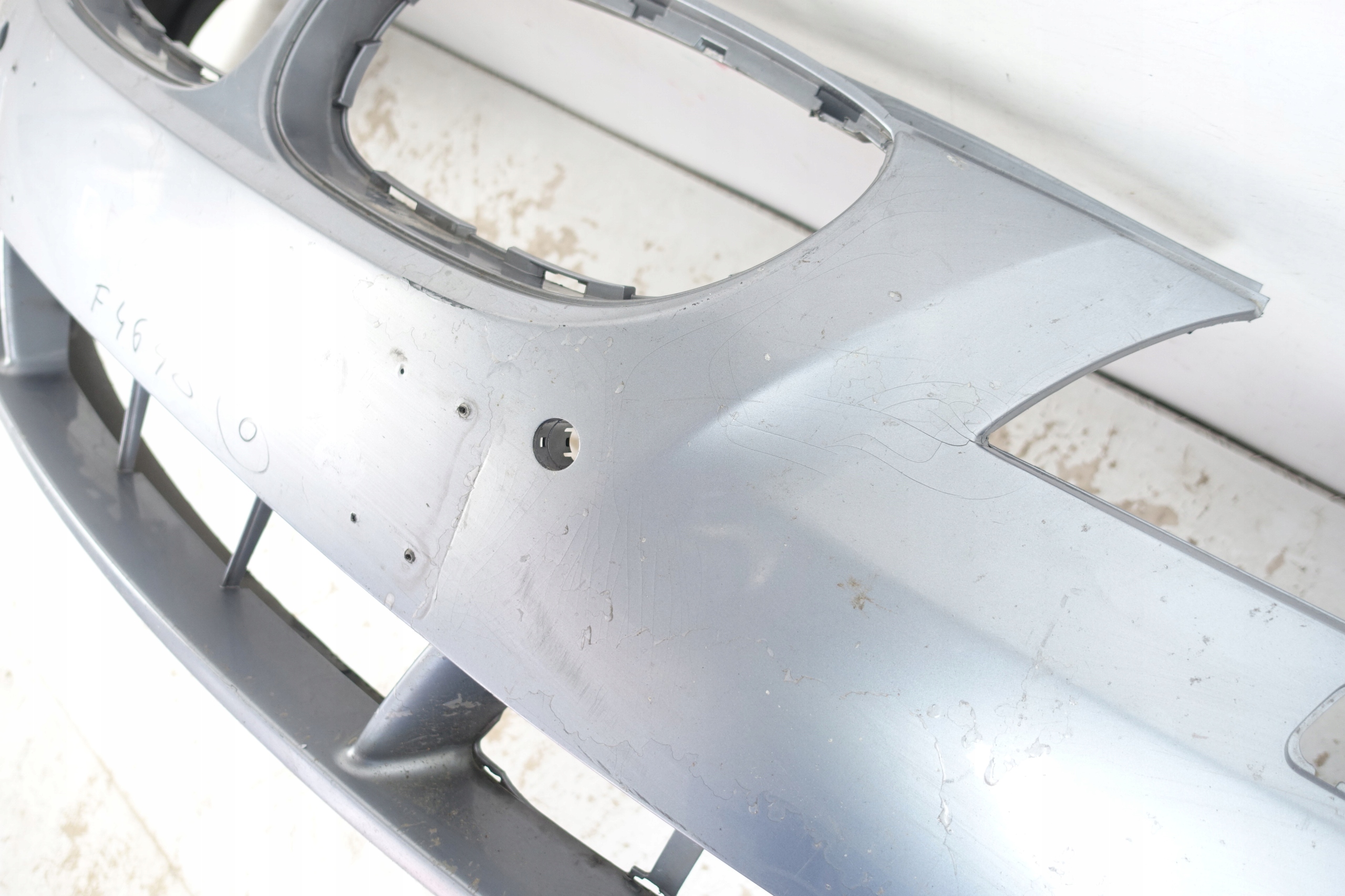 BMW 5 E60 E61 2003- Stoßstange vorne vorne 7033694