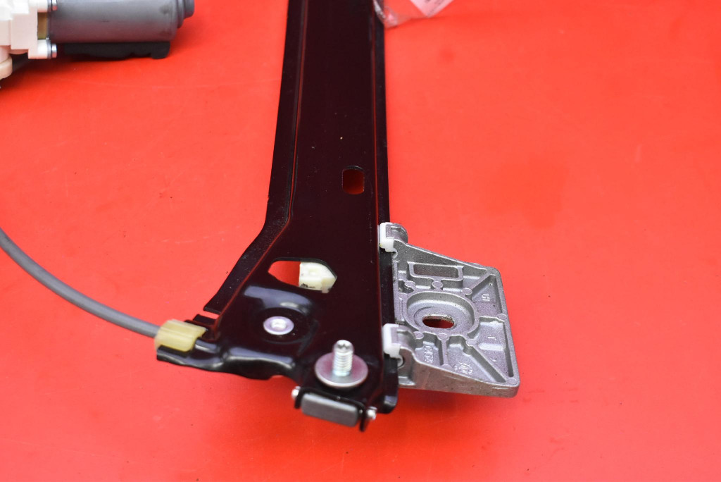 window regulator left front EU A55383110 MERCEDES CLA C117 13-16