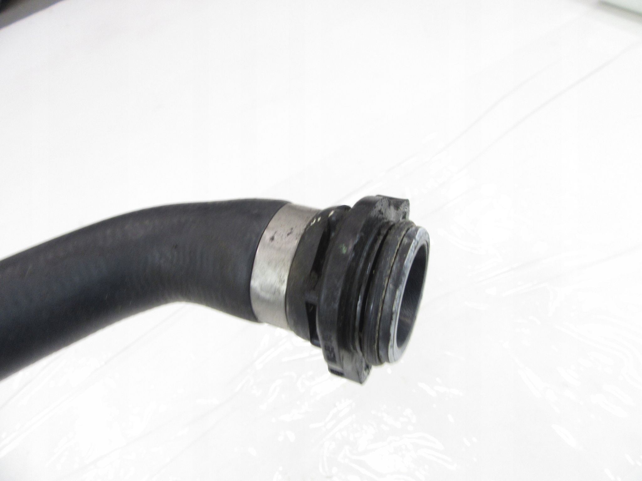 Schlauch des Wassers BMW e60 e61 e63 e64 e65 e66 N52 N53