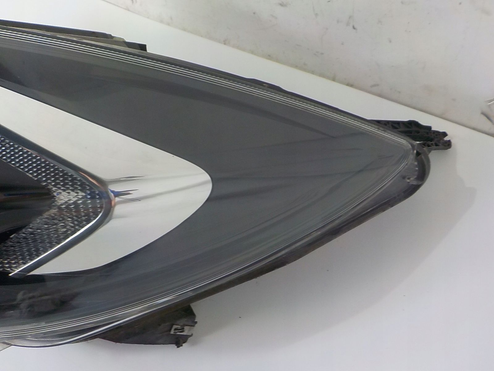 OPEL INSIGNIA A LIFT light left front front UK