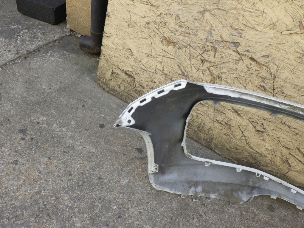 VW UP LIFT 1S0 16- Frontstoßstange
