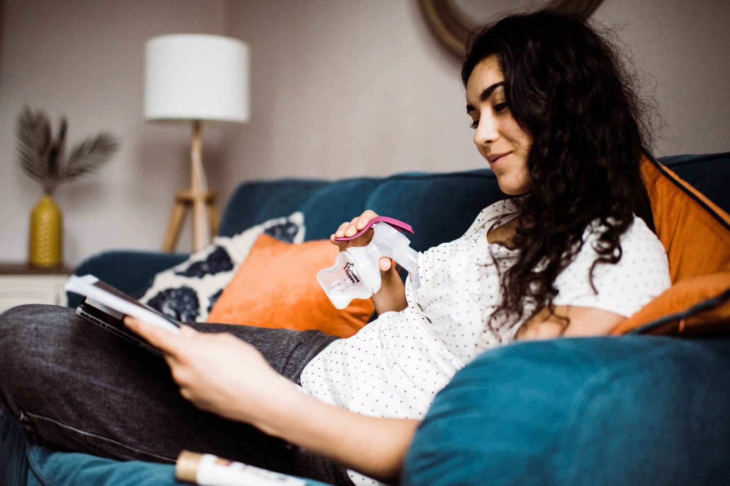 Tommee Tippee Laktator ręczny Made for Me Elementy zestawu butelka laktator