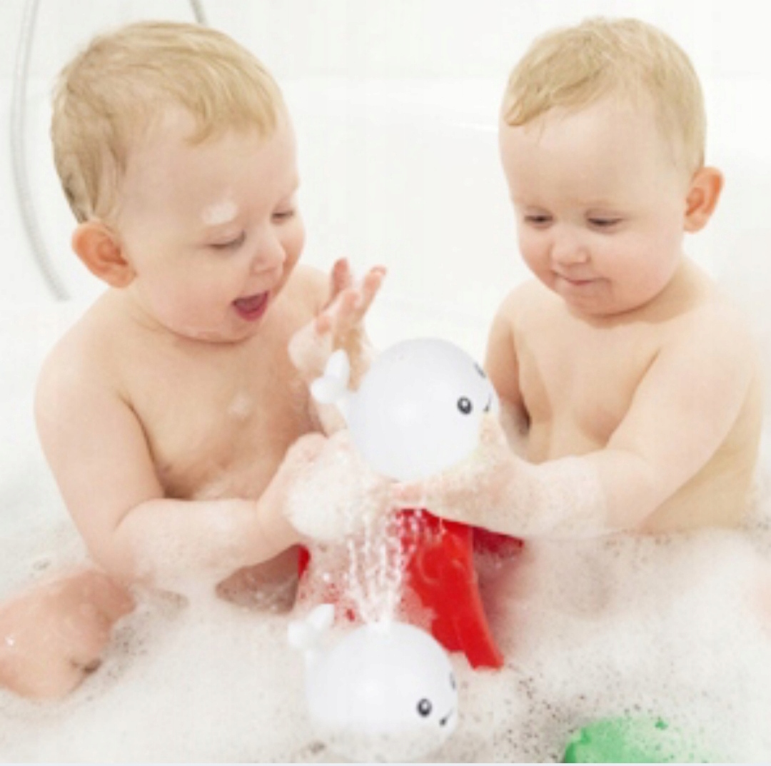 FONTANNA ZABAWKA DO KĄPIELI TRYSKAJĄCY WIELORYB Marka inna