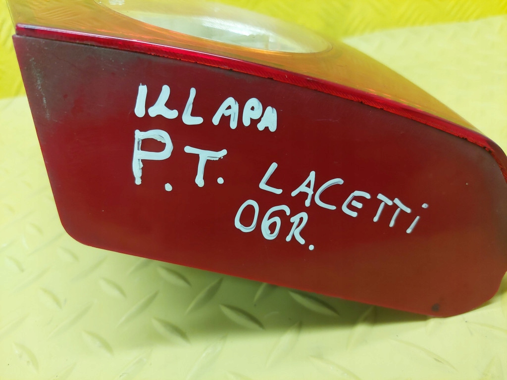 CHEVROLET LACETTI light right rear part to the bonnet