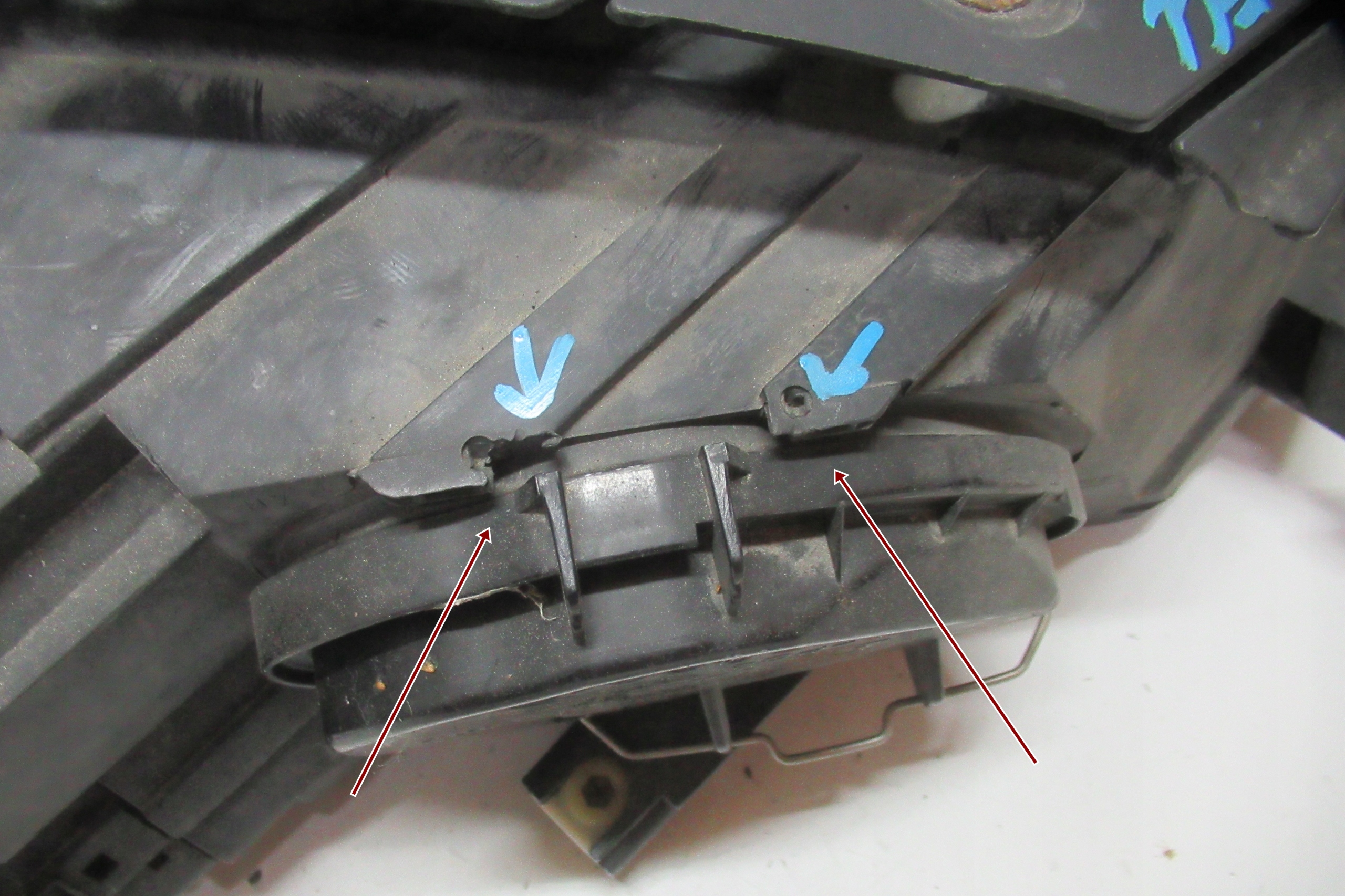 VW PASSAT B6 06R light left front XENON 3C0941751G