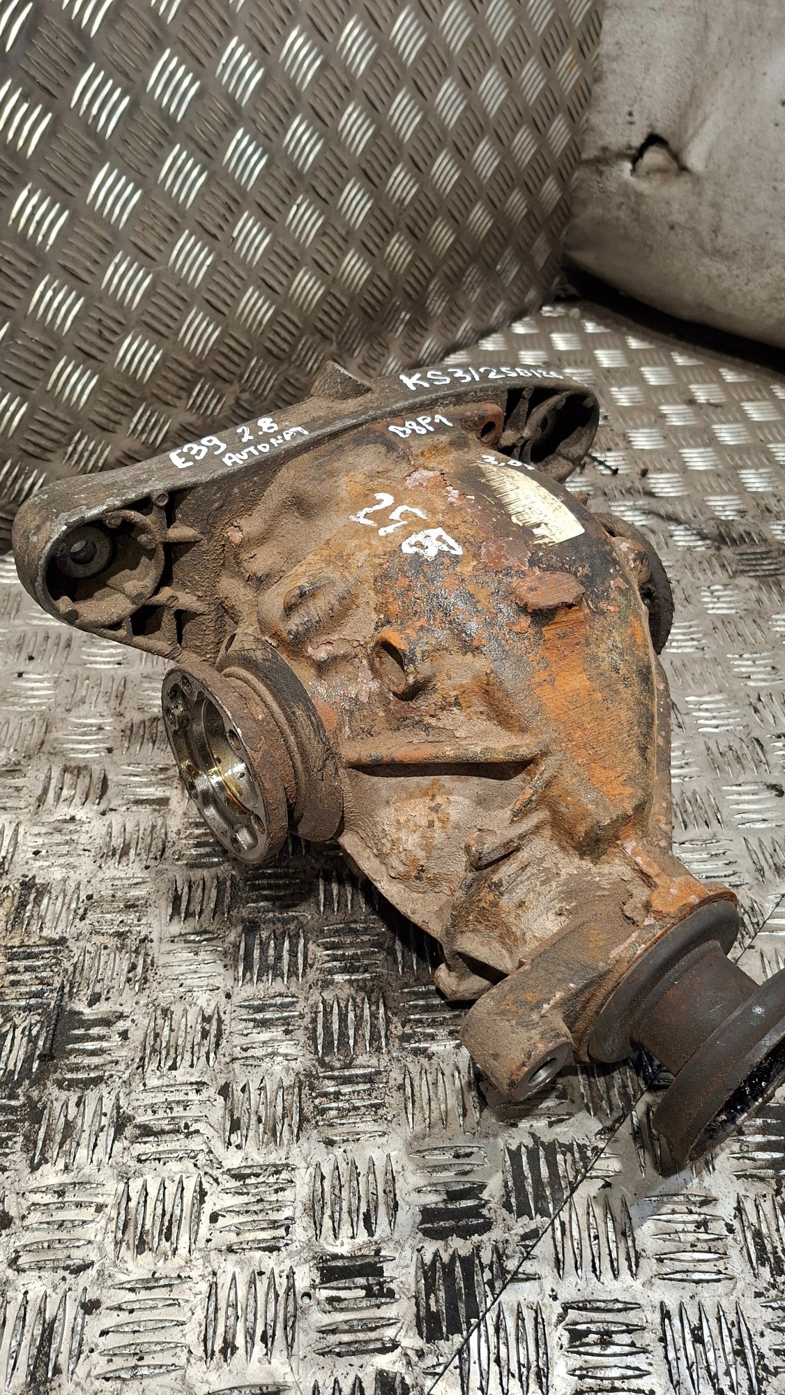 Différentiel Différentiel BMW E39 2.8 AUTOMAT 3.07