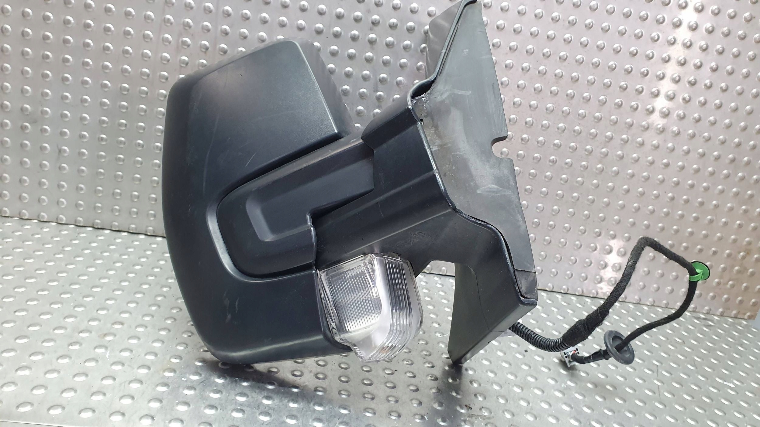 mirror right FORD CUSTOM 12- BK21-17682