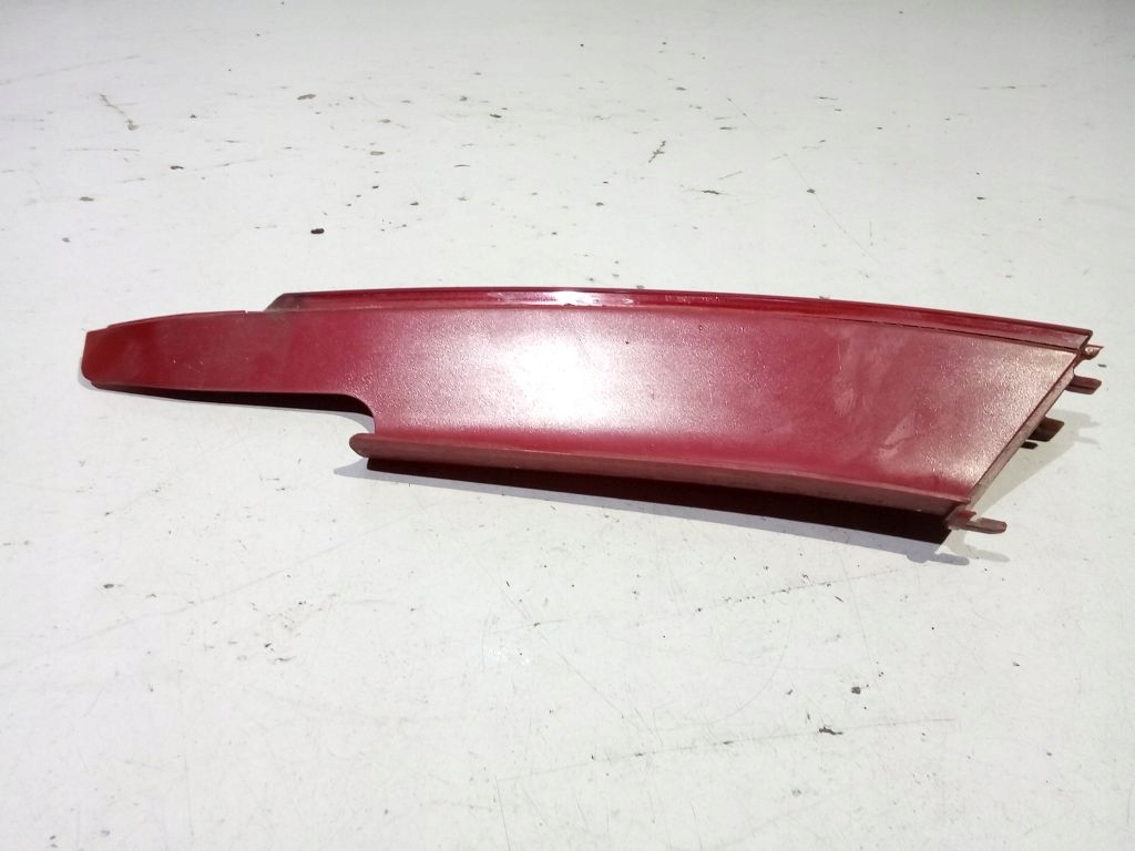 Citroen C4 and light right rear part rear upper