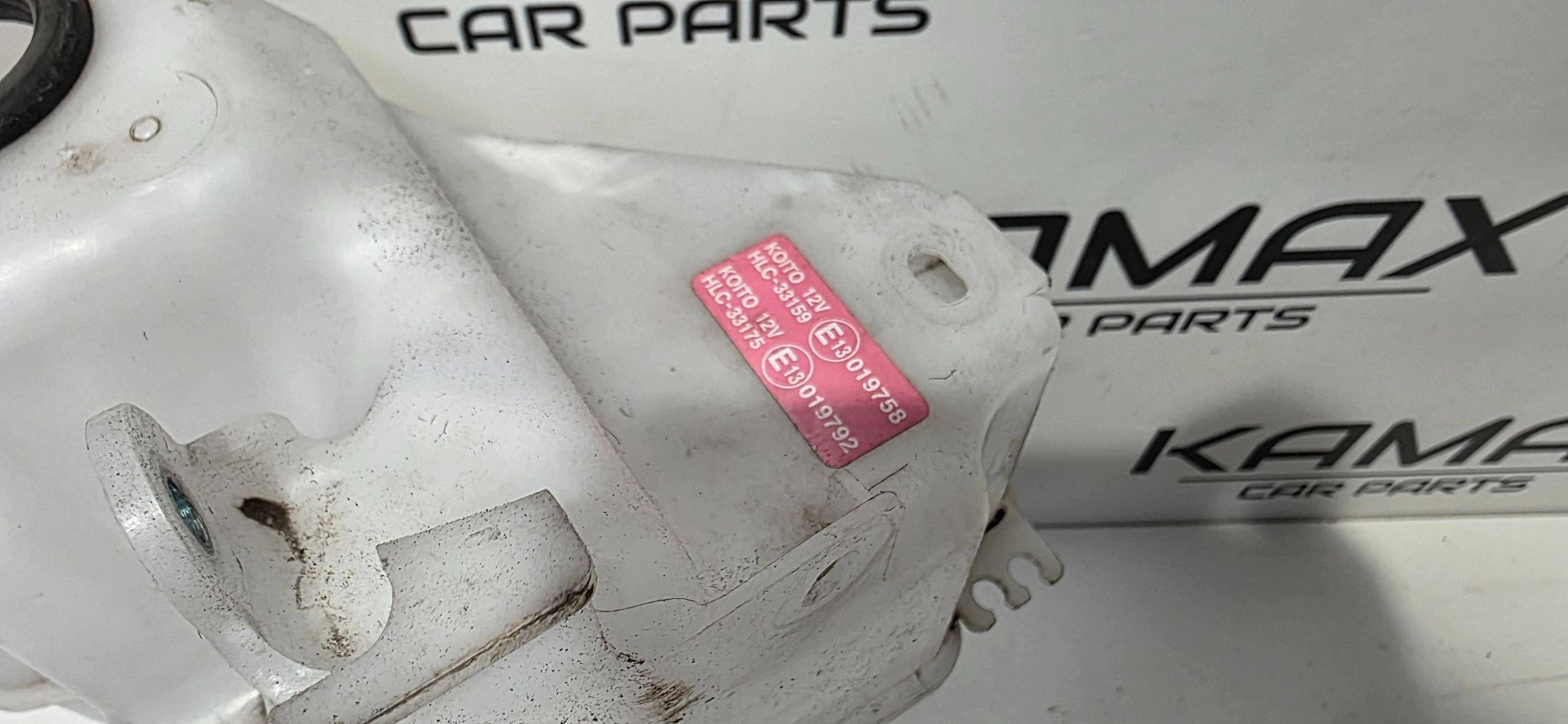 washer fluid tank front Toyota RAV 4 (XA50) HLC33175