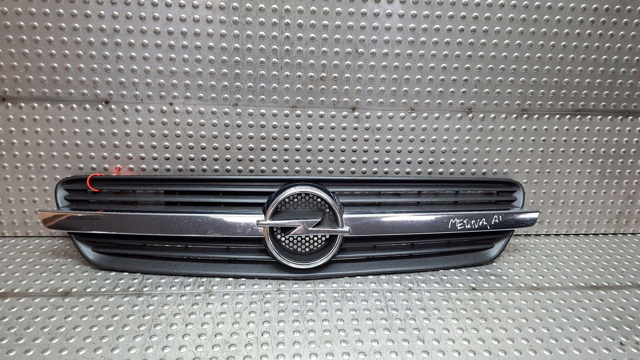 Grille 13117843 OPEL MERIVA A 2003