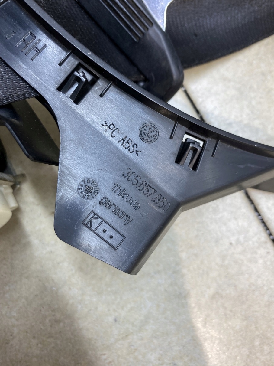 Gurten Sicherheits rechts heck PASSAT B6 3C5857806G