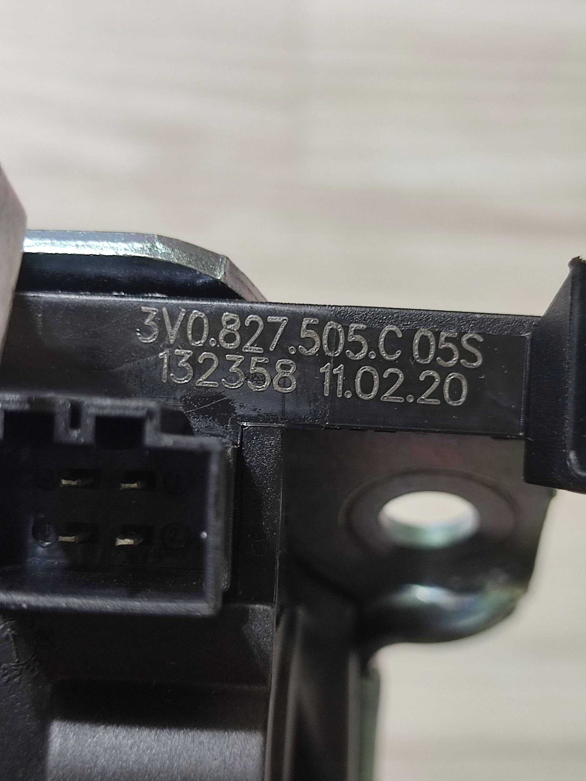 Skoda Scala 2020 lock of rear bonnet / boot
