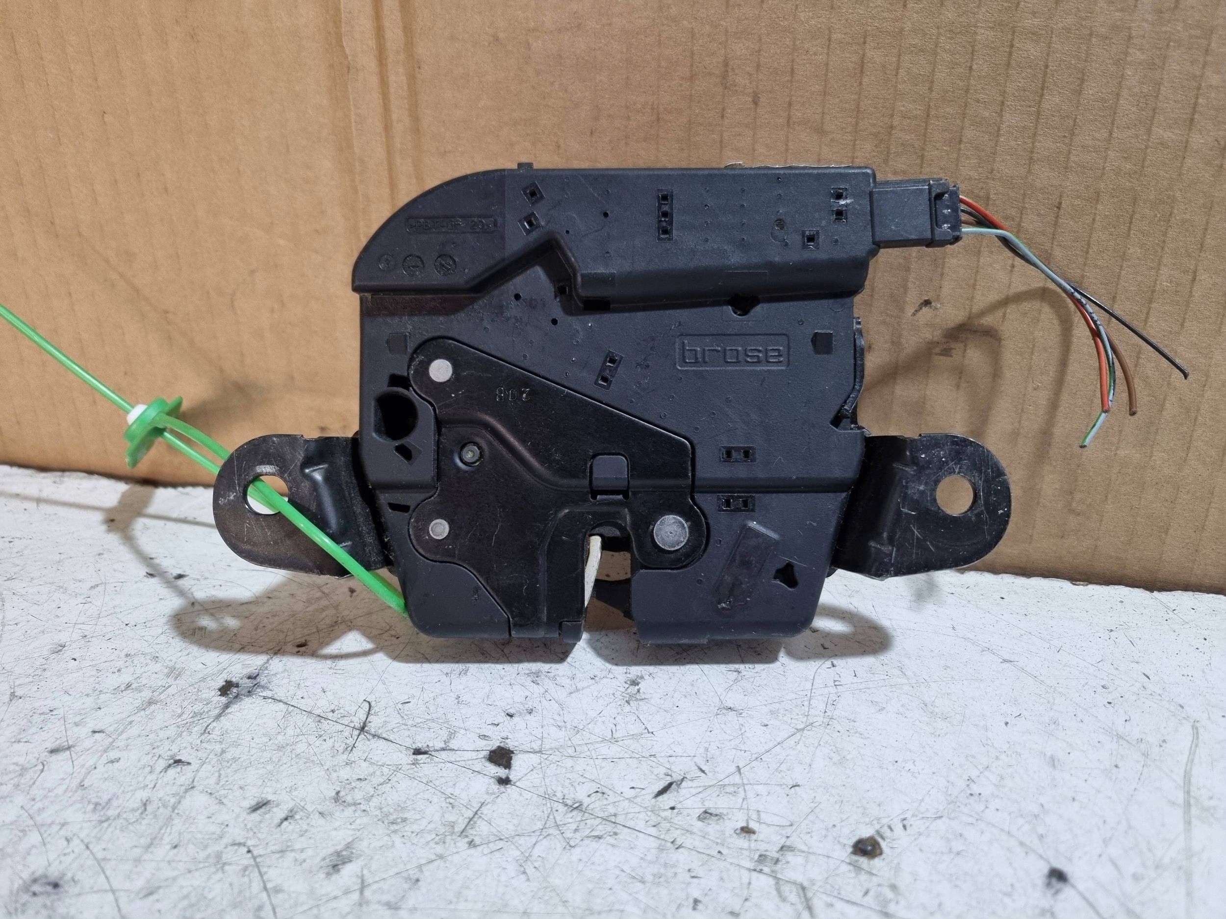 lock bonnet boot 7348529 BMW 2 F45 F46