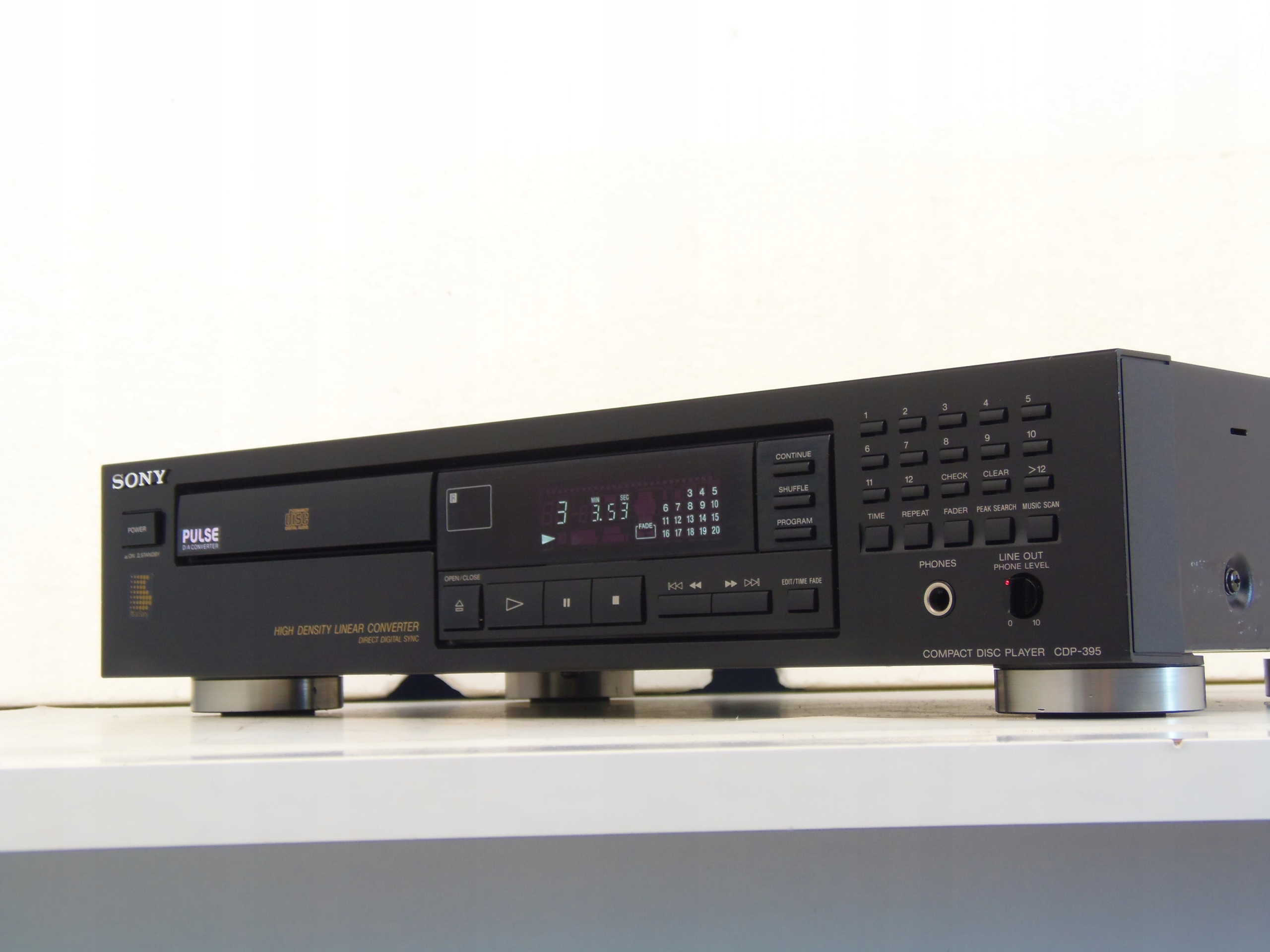 CD-плеер Sony CDP-395 черный
