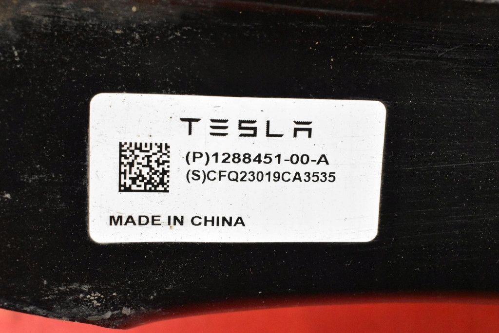 Querlenker links heck unterer 1288451-00-A TESLA MODEL Y 78.4 kWh 514 KM 20