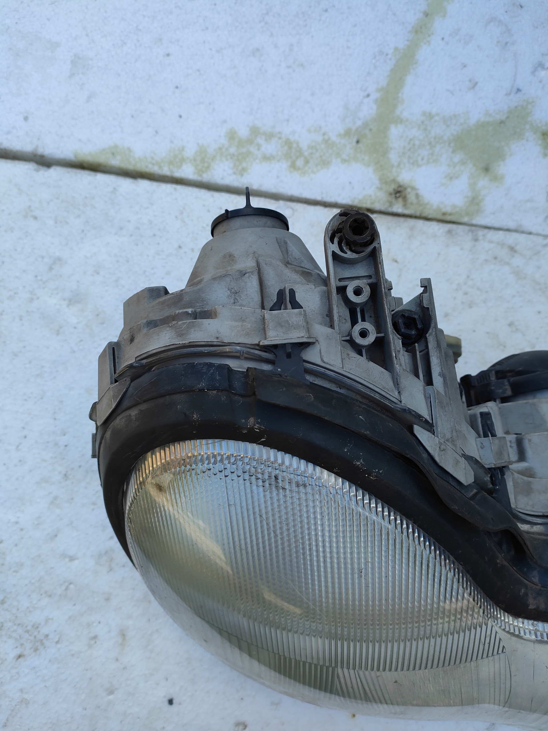 light right front right front MERCEDES-BENZ W203 A2038200861