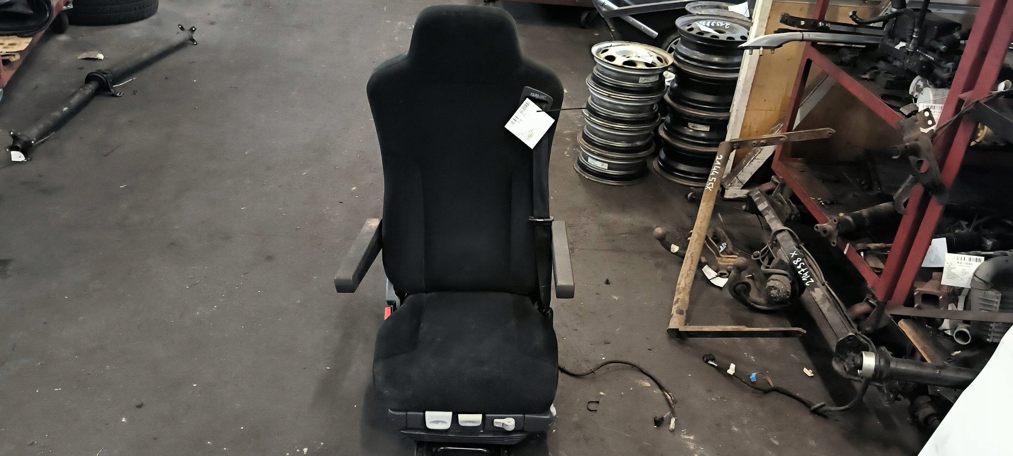 seat front PNEUMATYCZNY MAN TGX 18.440