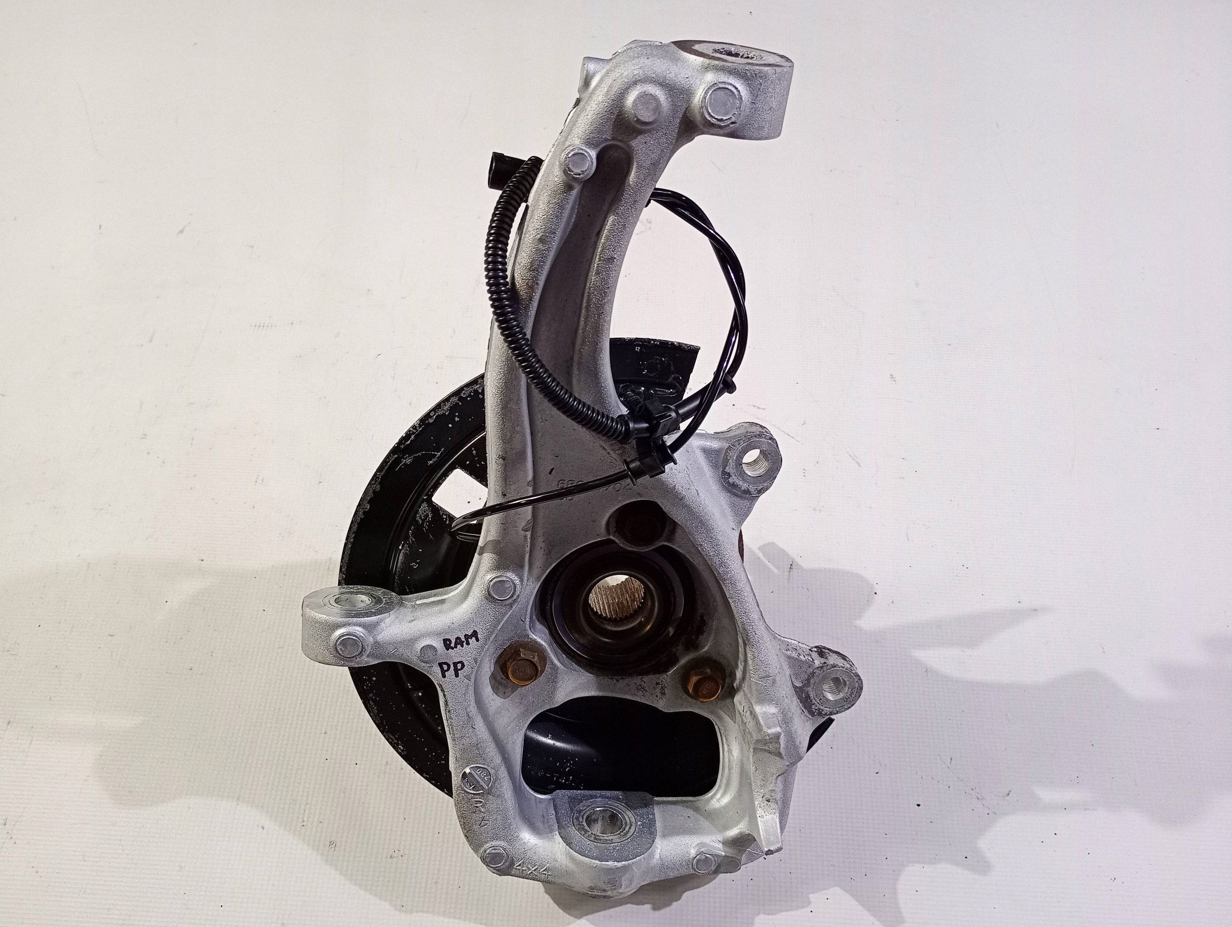 swing of the pivot wheels right front front right Dodge RAM 1500 2009-2018