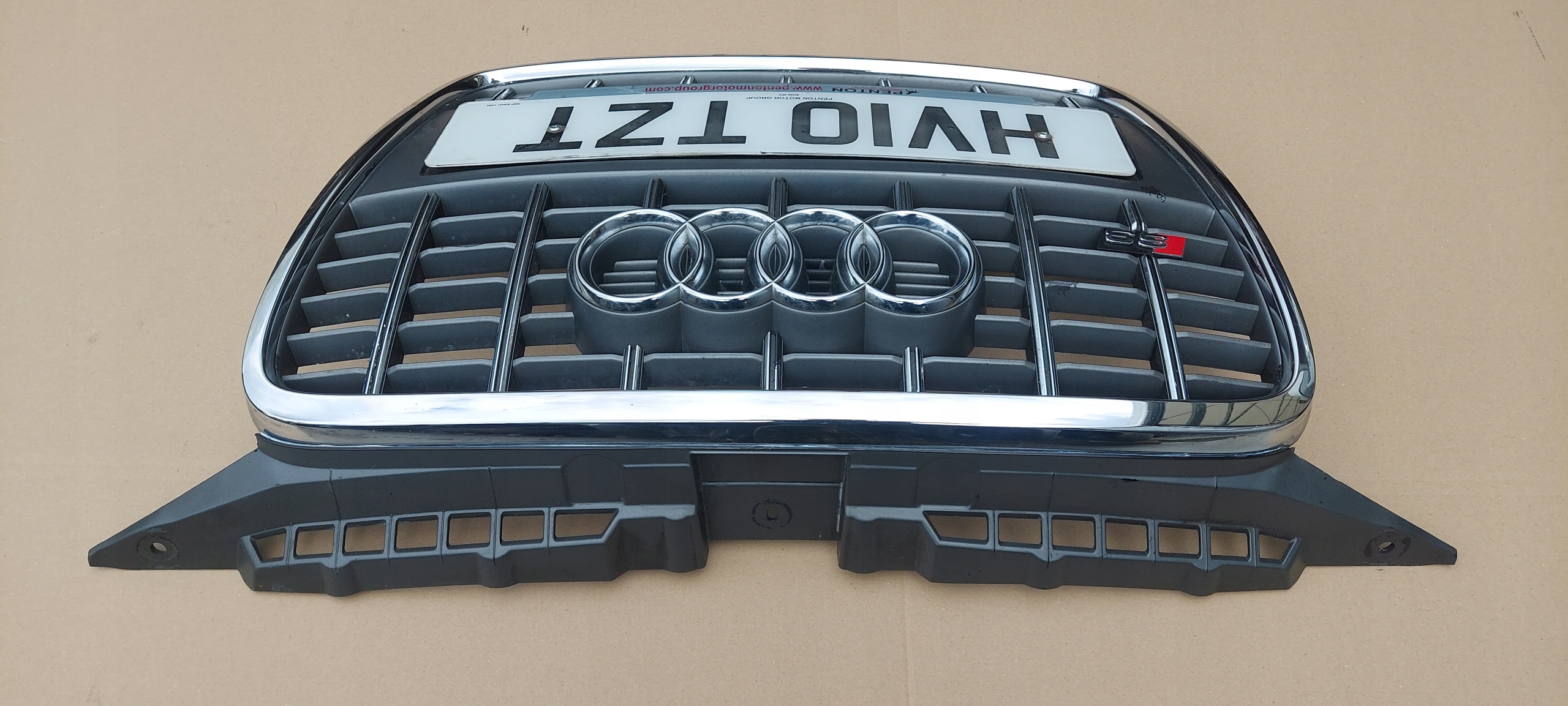 Grille AUDI S3 8P0853651A 05-08