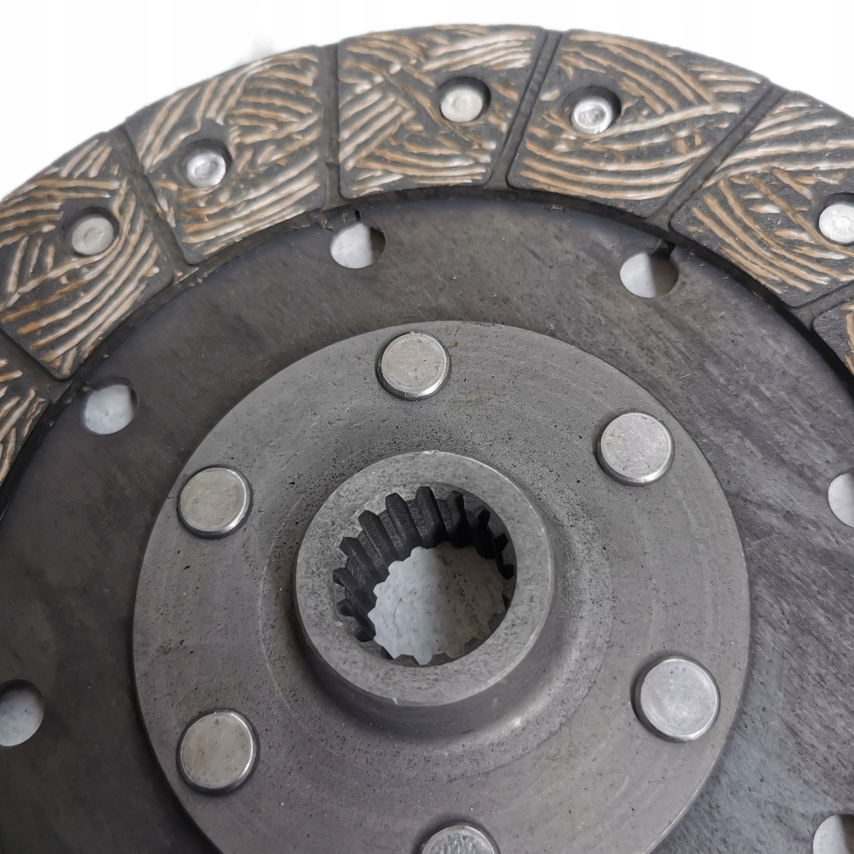 Tarcza sprzęgła I stopień. Ursus C-328 drobny frez, 224 mm Numer katalogowy części 1039.02.T37/D PL