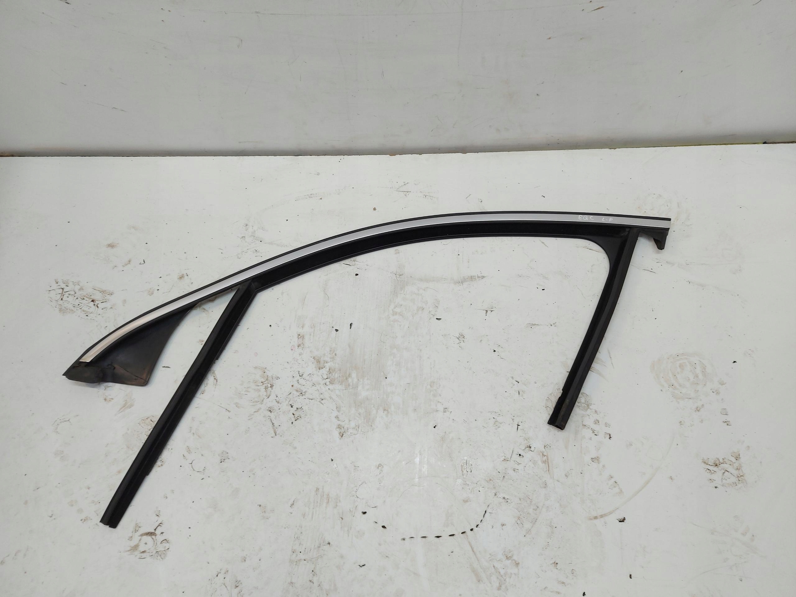 Mercedes EQC 400 W293 gasket door left front A2937250700
