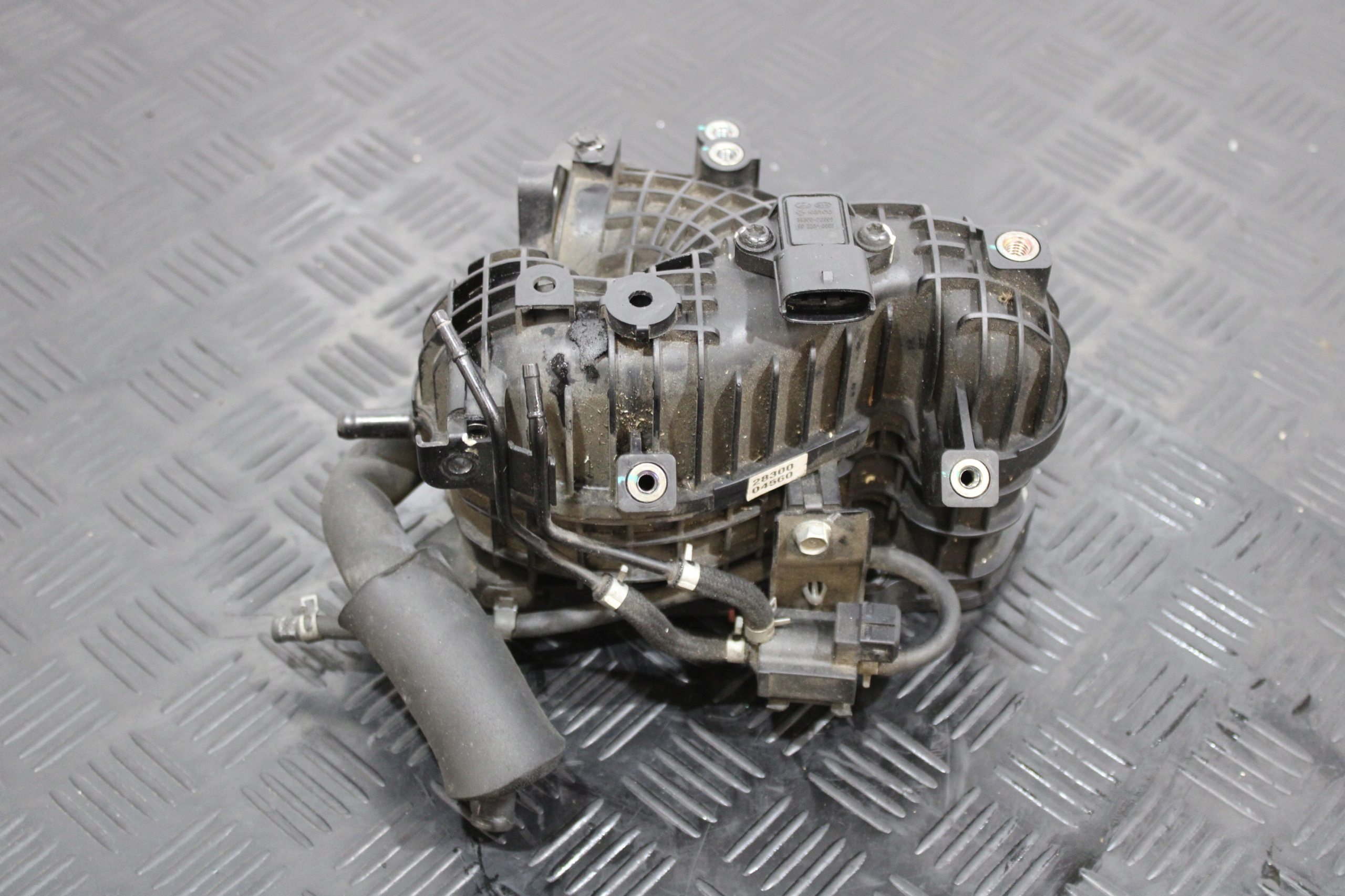 header pipe DOLOTOWY SSACY 28300-04560 HYUNDAI KONA