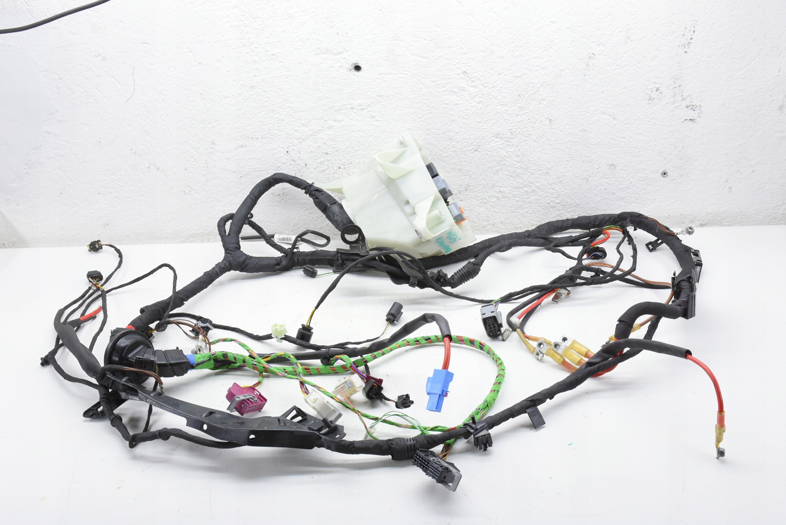 Mercedes W205 LF монтажный жгут моторного отсека