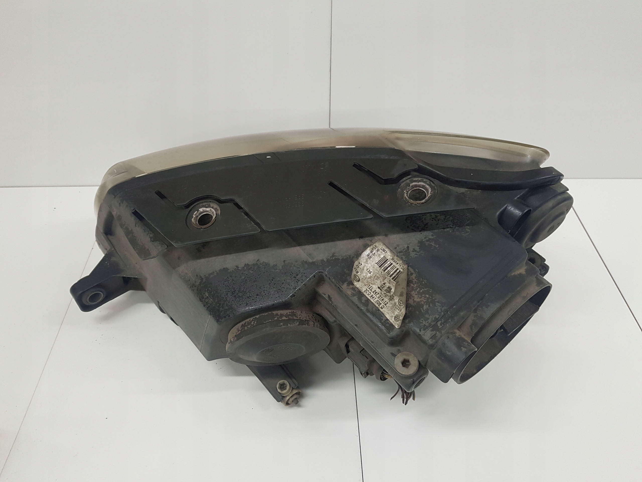 light right front VOLKSWAGEN PASSAT B6 3C0941006Q lens