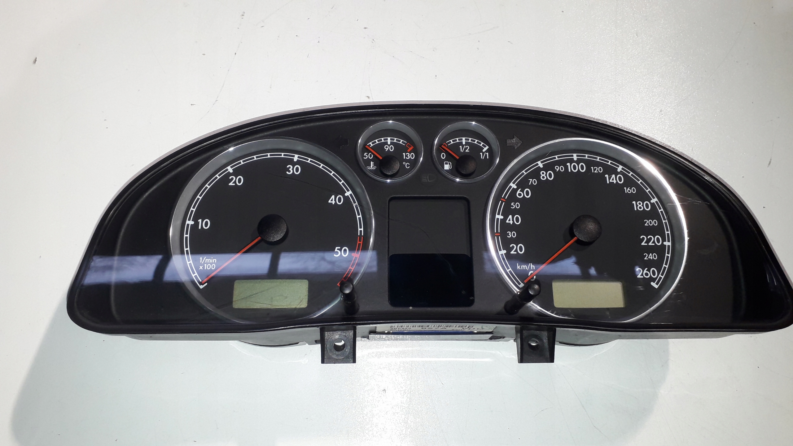 dials clock VW PASSAT B5 FL 1.9 FIS 3B0920827A