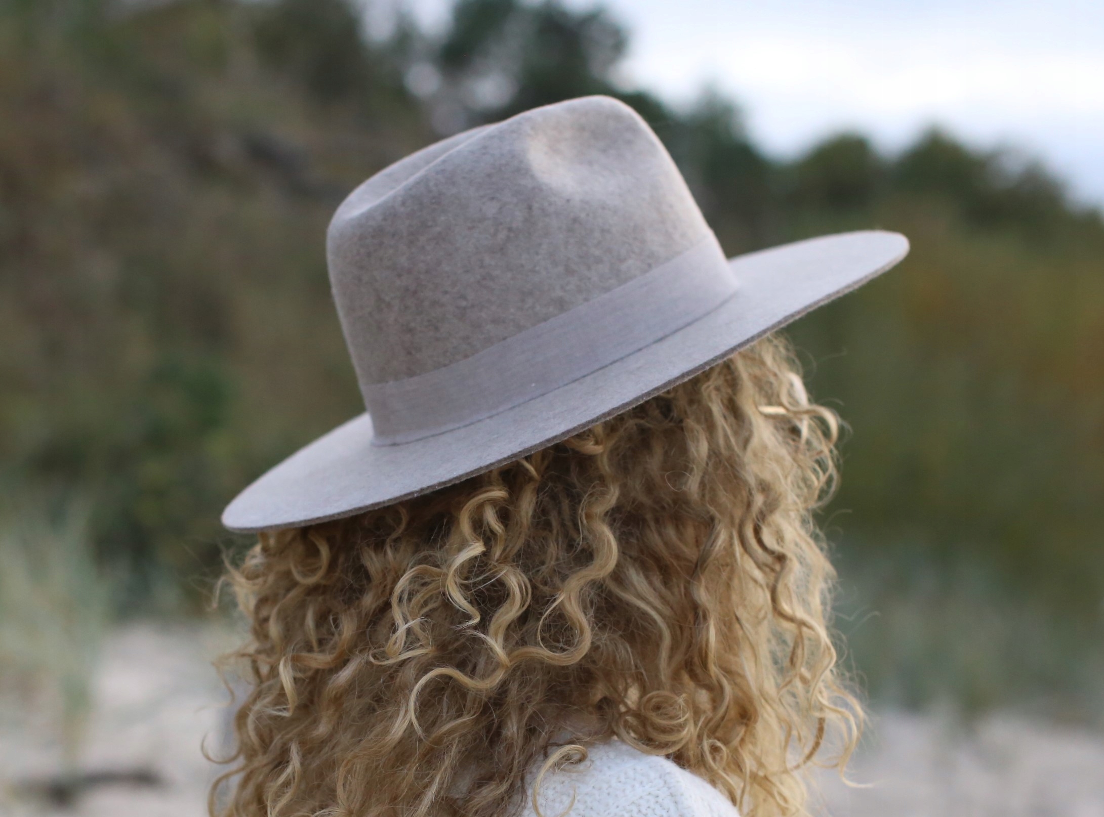 plstěný klobouk módní jednoduchý krempa velký béžový dámský pánský 58 cm meloun