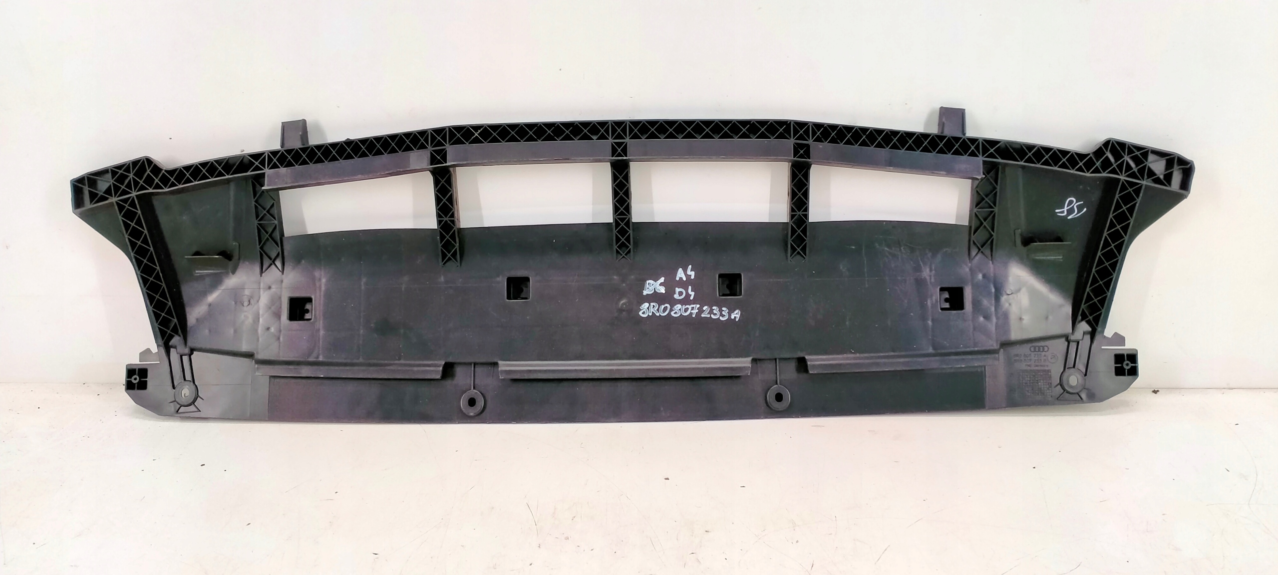 AUDI Q5 8R0 08-12 PŁYTA OSŁONA POD ZDERZAK PRZEDNIA PRZÓD 8R0807233A Numer katalogowy części 8R0807233A